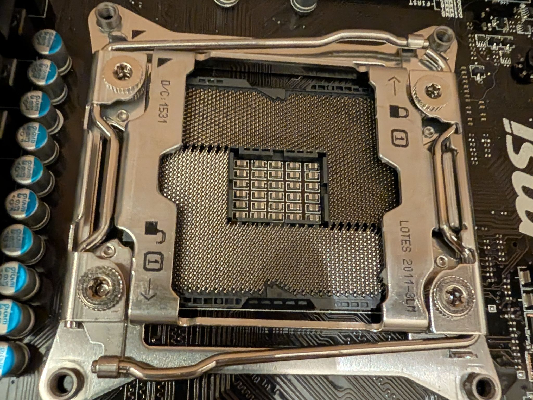 Unknown MSI Raider X99 Motherboard