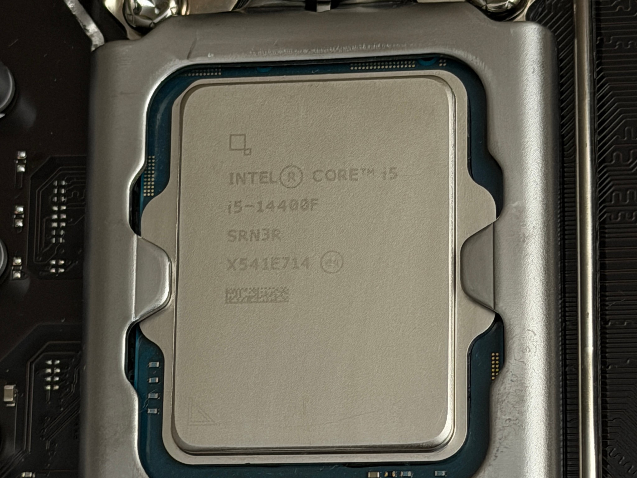Motherboard + CPU + DDR5 RAM Combo