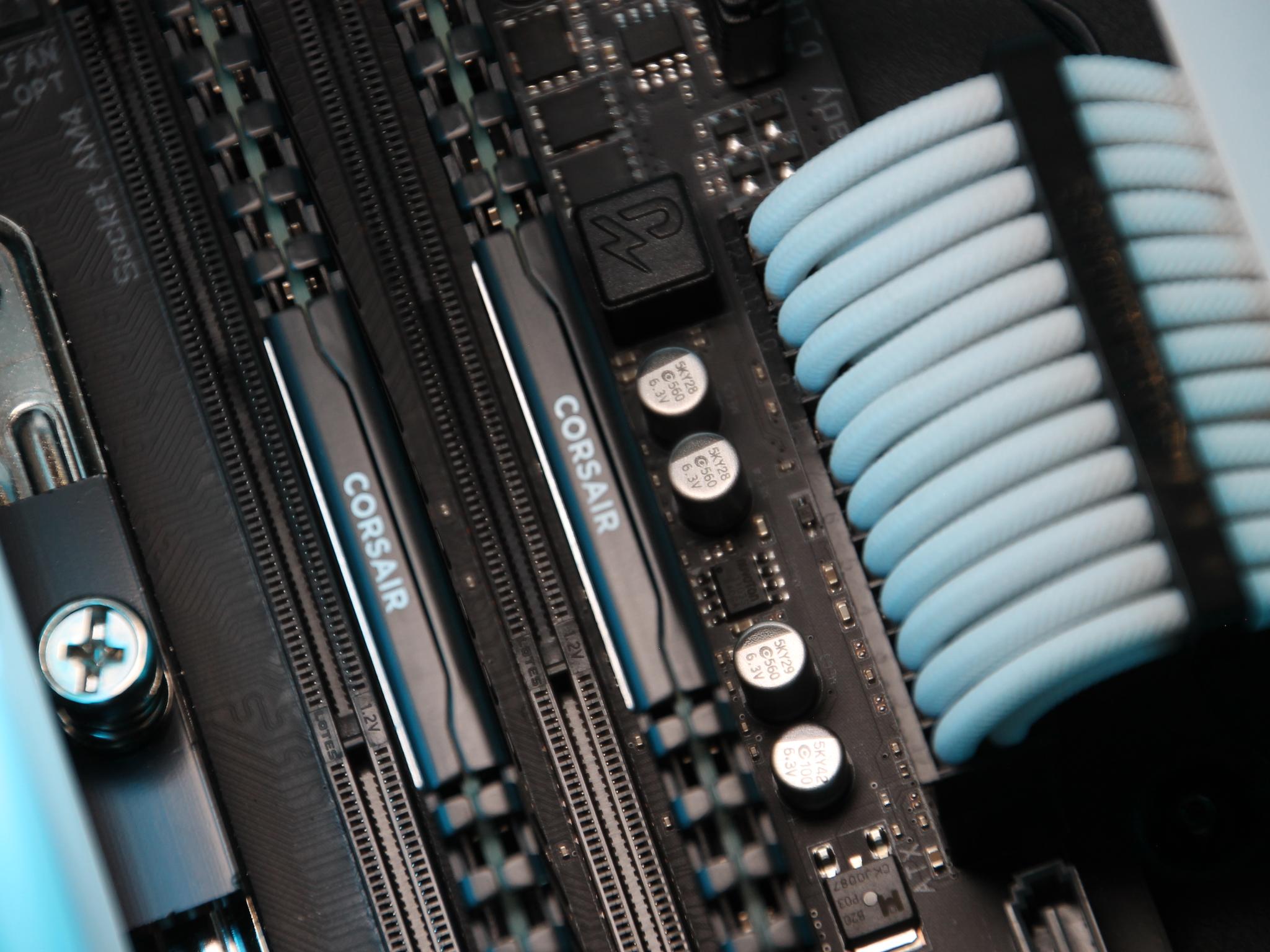 𝑨𝑿𝑰𝑶𝑴 // Ryzen 7 5700X, RTX 3070 // Mid-Range Gaming PC