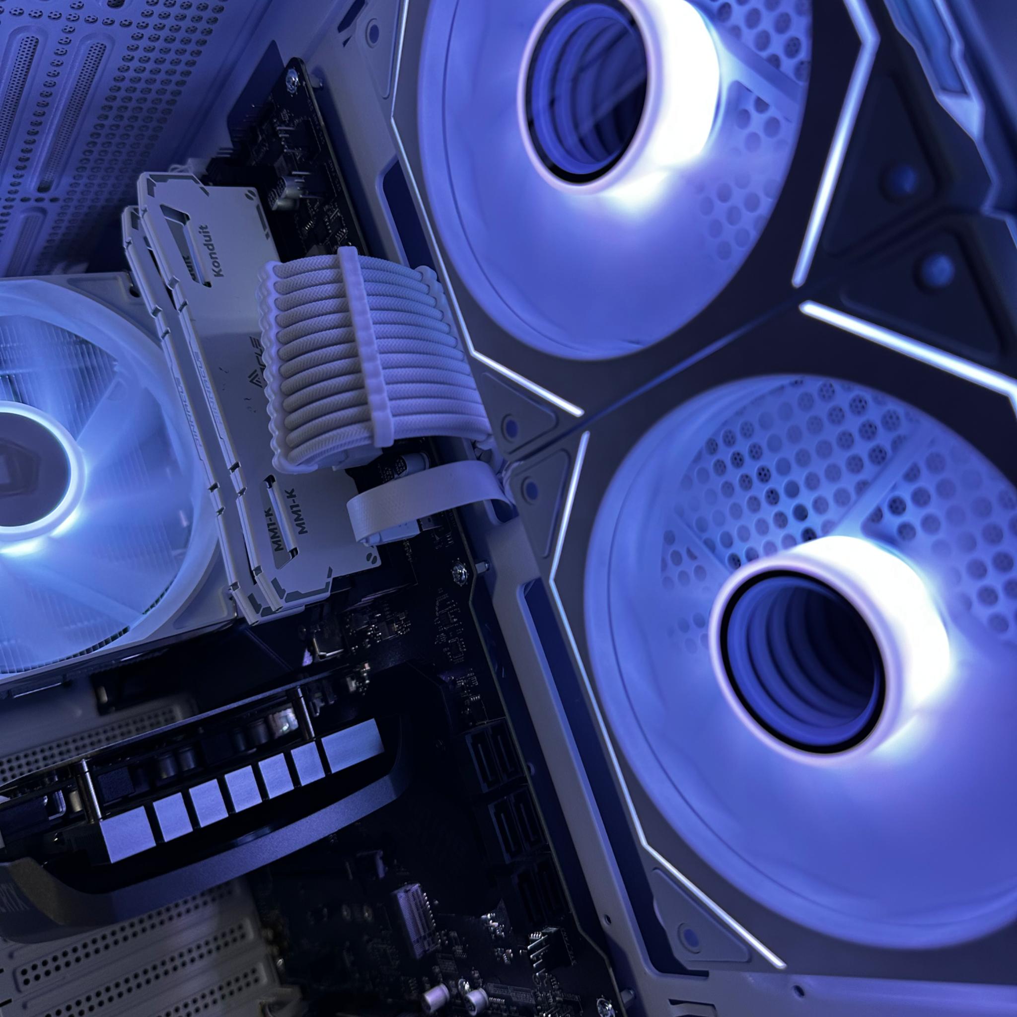 Gaming PC | RTX 4060 | Ryzen 5 5600x | 32GB Ram | RGB | WIFI