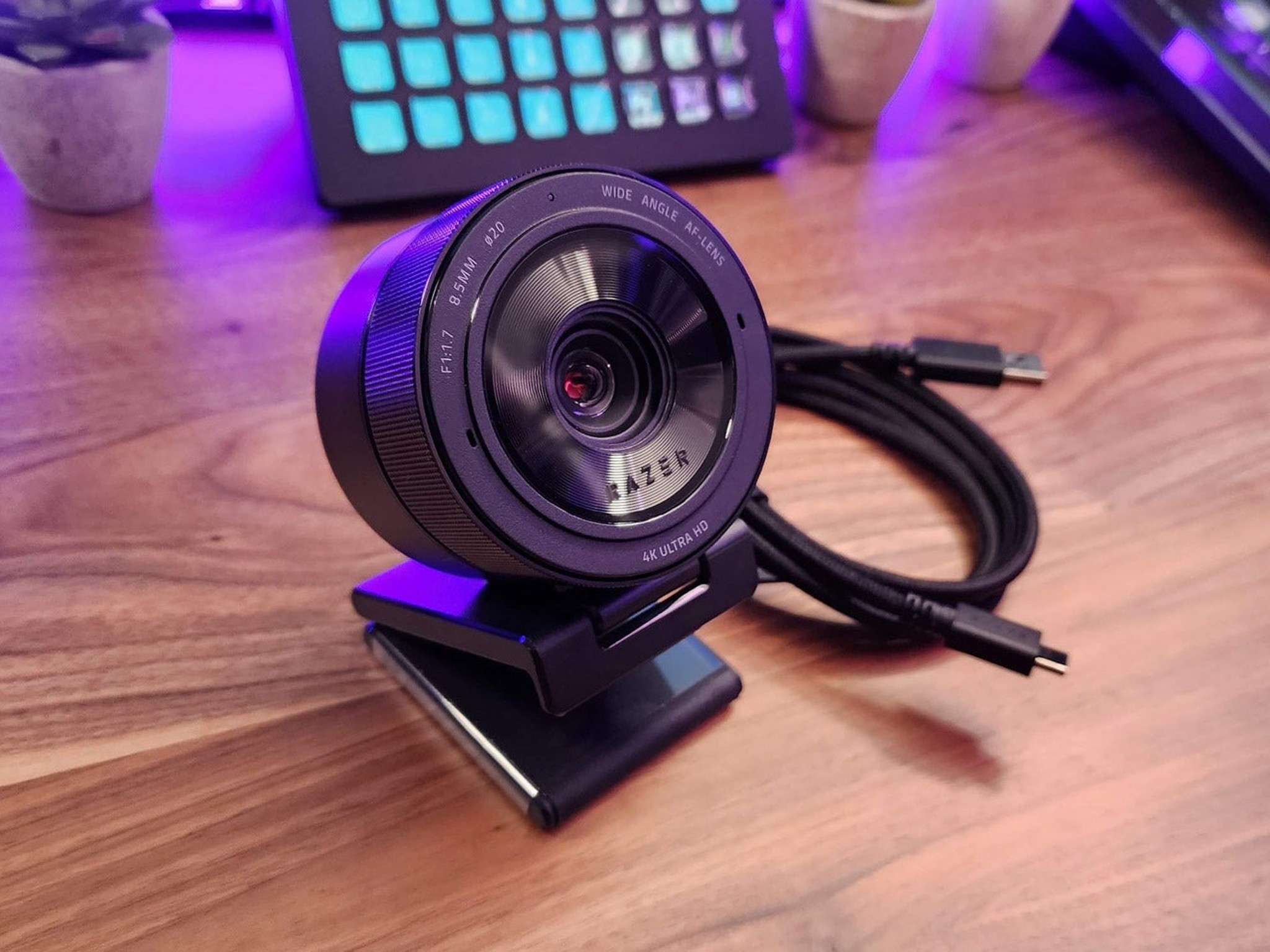 [FREE SHIPPING] Razer Kiyo Pro (1080p 60FPS, HDR-Enabled