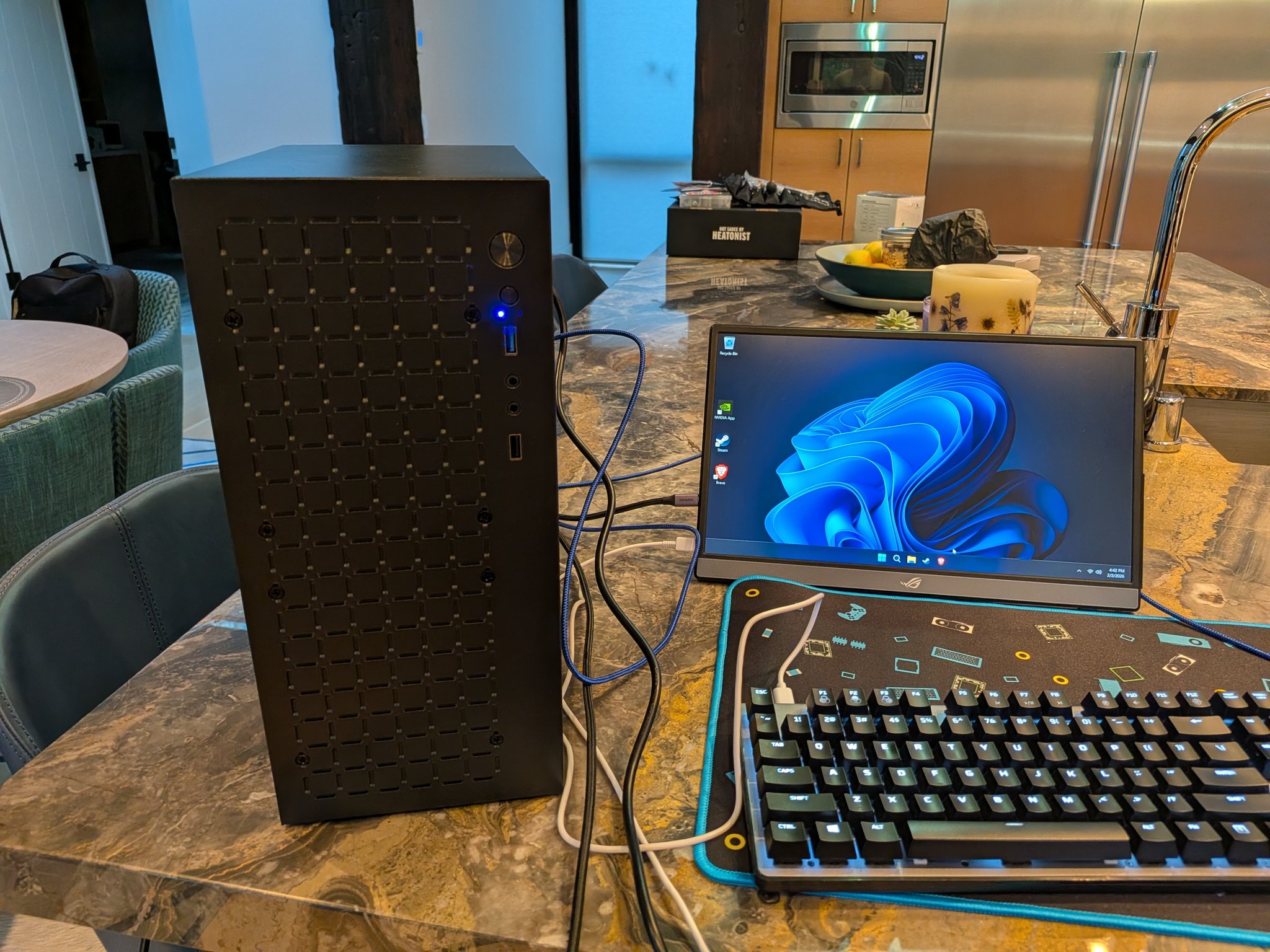 1080p RTX Starter - RTX 5060, Ryzen 7, 32 GB DDR4 RAM, 1 TB NVME