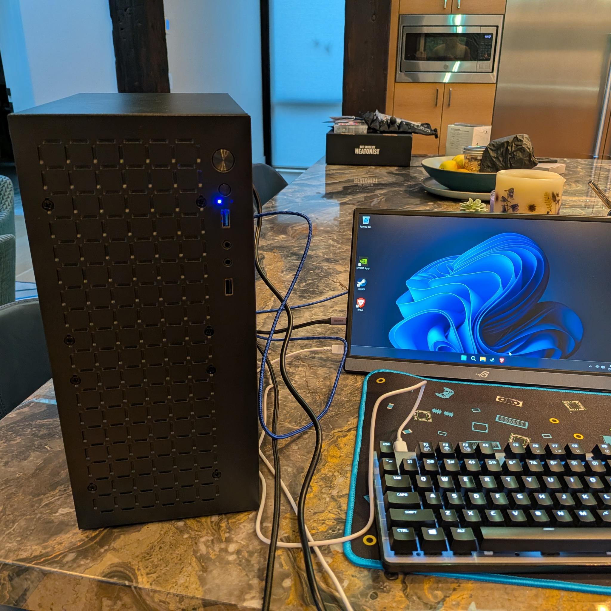 1080p RTX Starter - RTX 5060, Ryzen 7, 32 GB DDR4 RAM, 1 TB NVME
