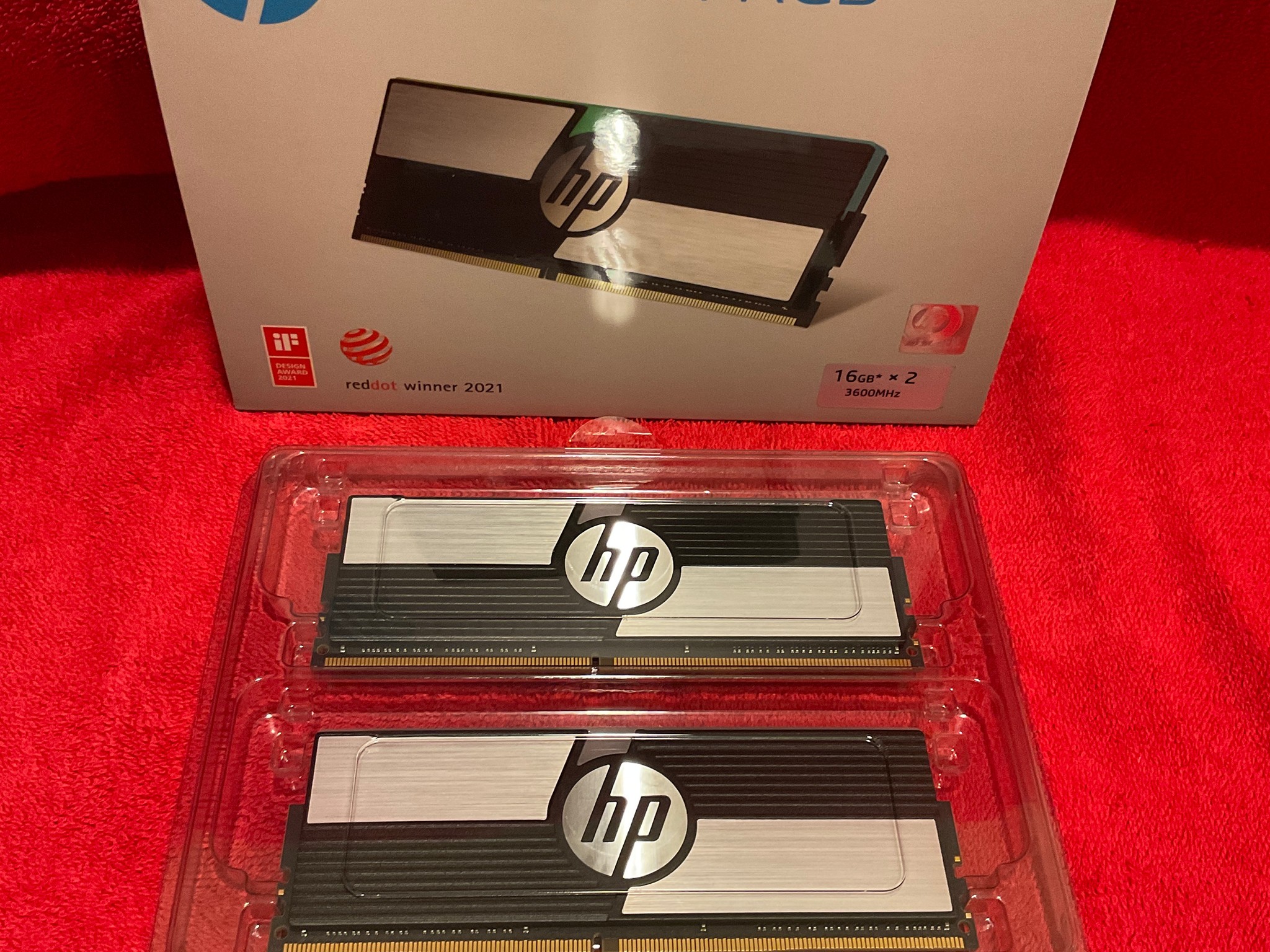HP V10 DDR4 RGB 3600MHz 32GB (2 X 16GB) CL14-15-15-35