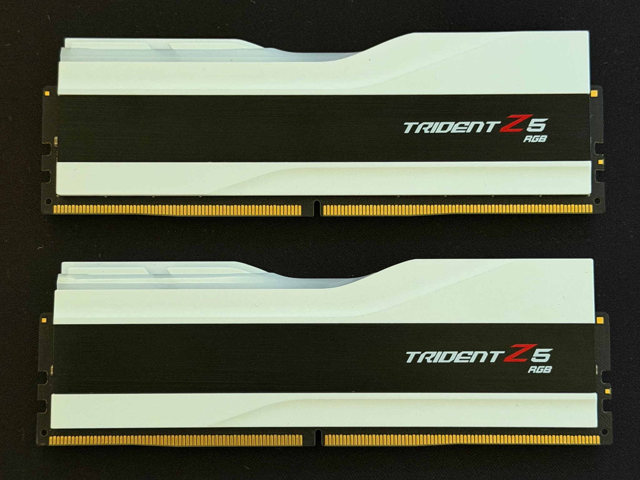 DDR5 RAM 32GB White/ RGB