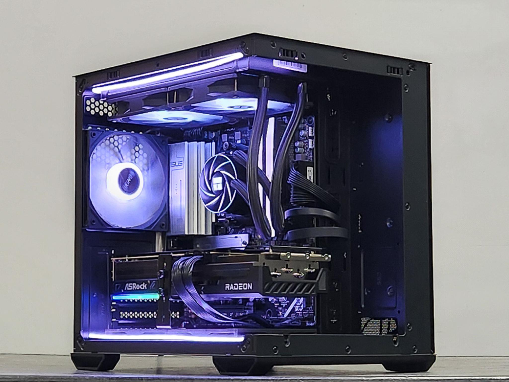 RX 9070 XT | Ryzen 7 7800X3D | Custom Liquid Cooled Gaming PC | 2TB SSD | 32GB DDR5 | Win 11 Pro