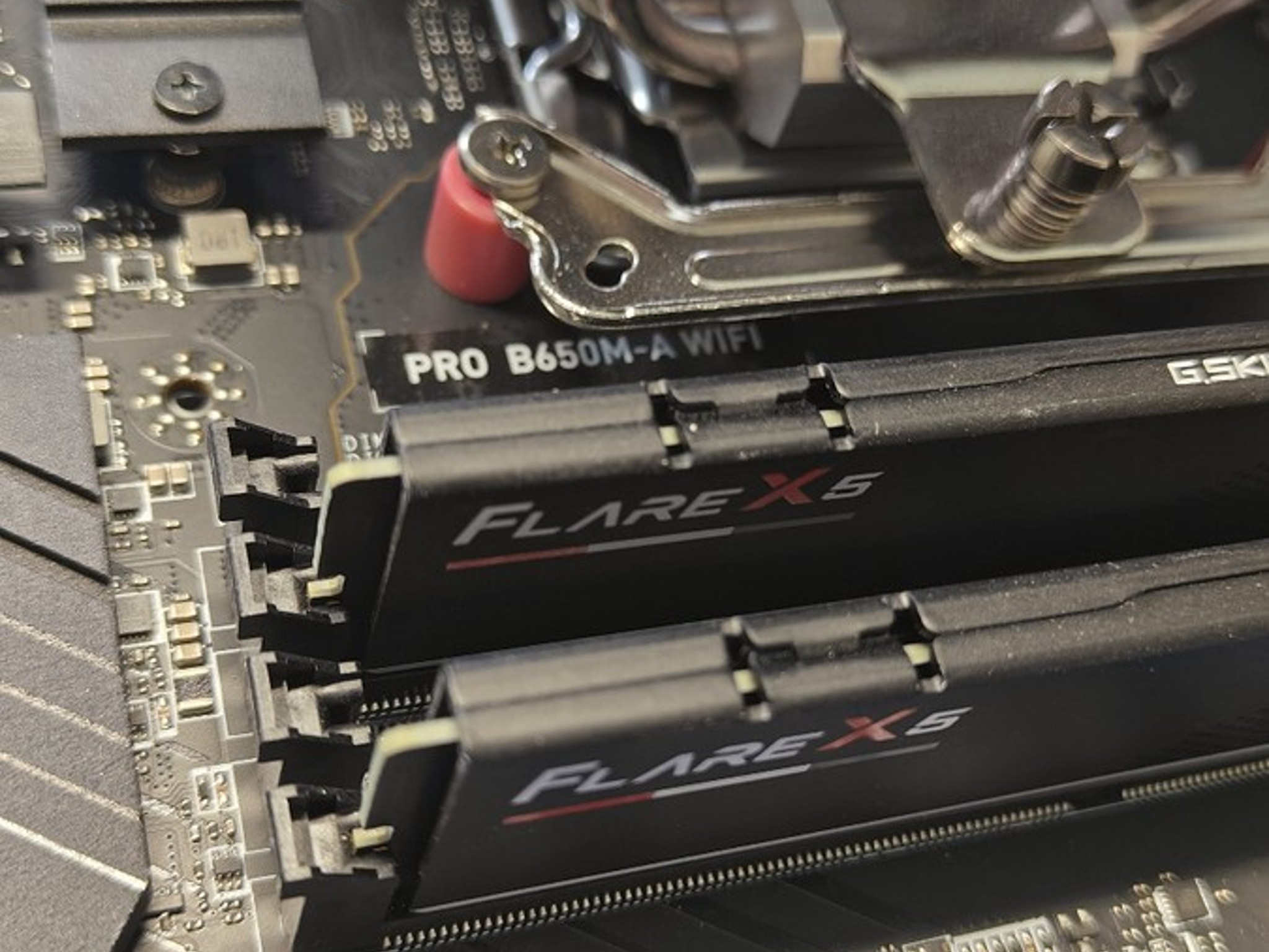 AMD Ryzen 9 7900X + MSI PRO B650M-A WIF Motherboard + 32GB DDR5 Combo