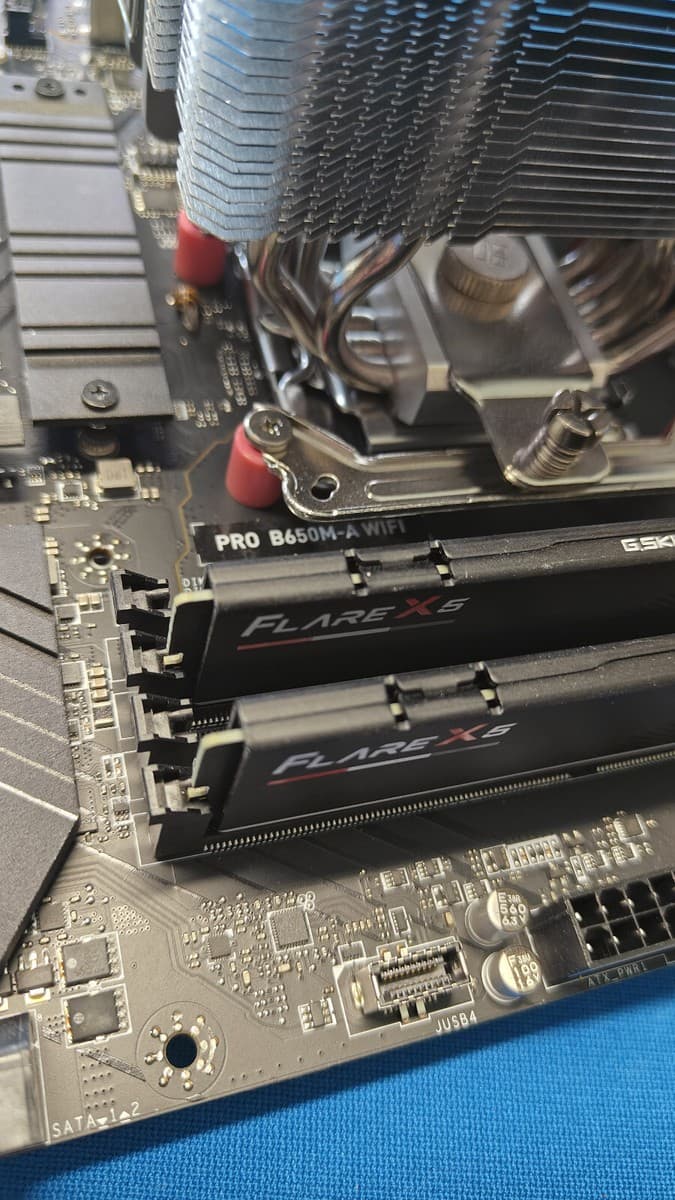 AMD Ryzen 9 7900X + MSI PRO B650M-A WIF Motherboard + 32GB DDR5 Combo