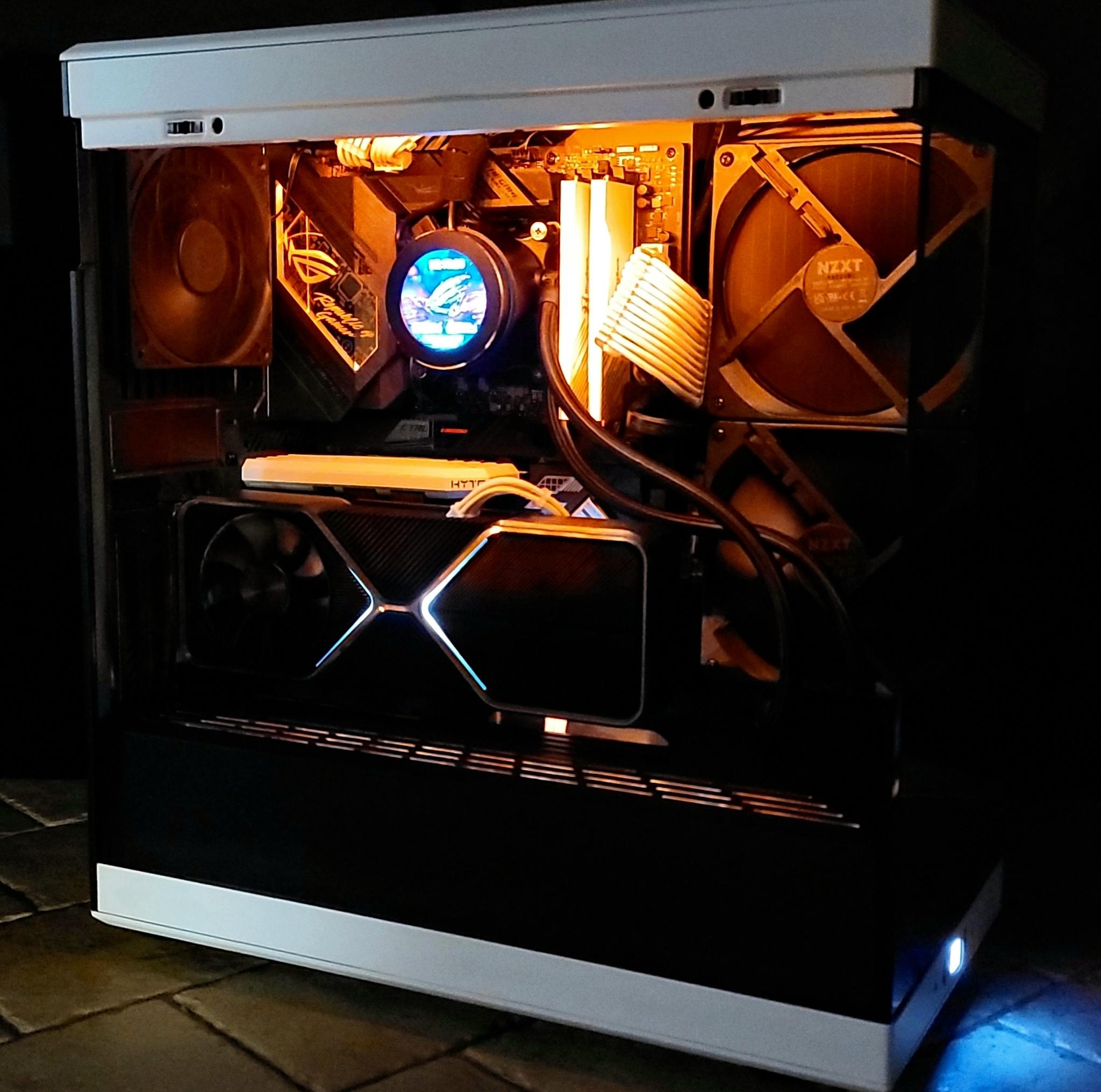 Black & Hyte--12900K, RTX 3080TI FE, 32 GB DDR5 6400, 2TB Samsng 980 PRO, Kraken 280mm, RM 1000x