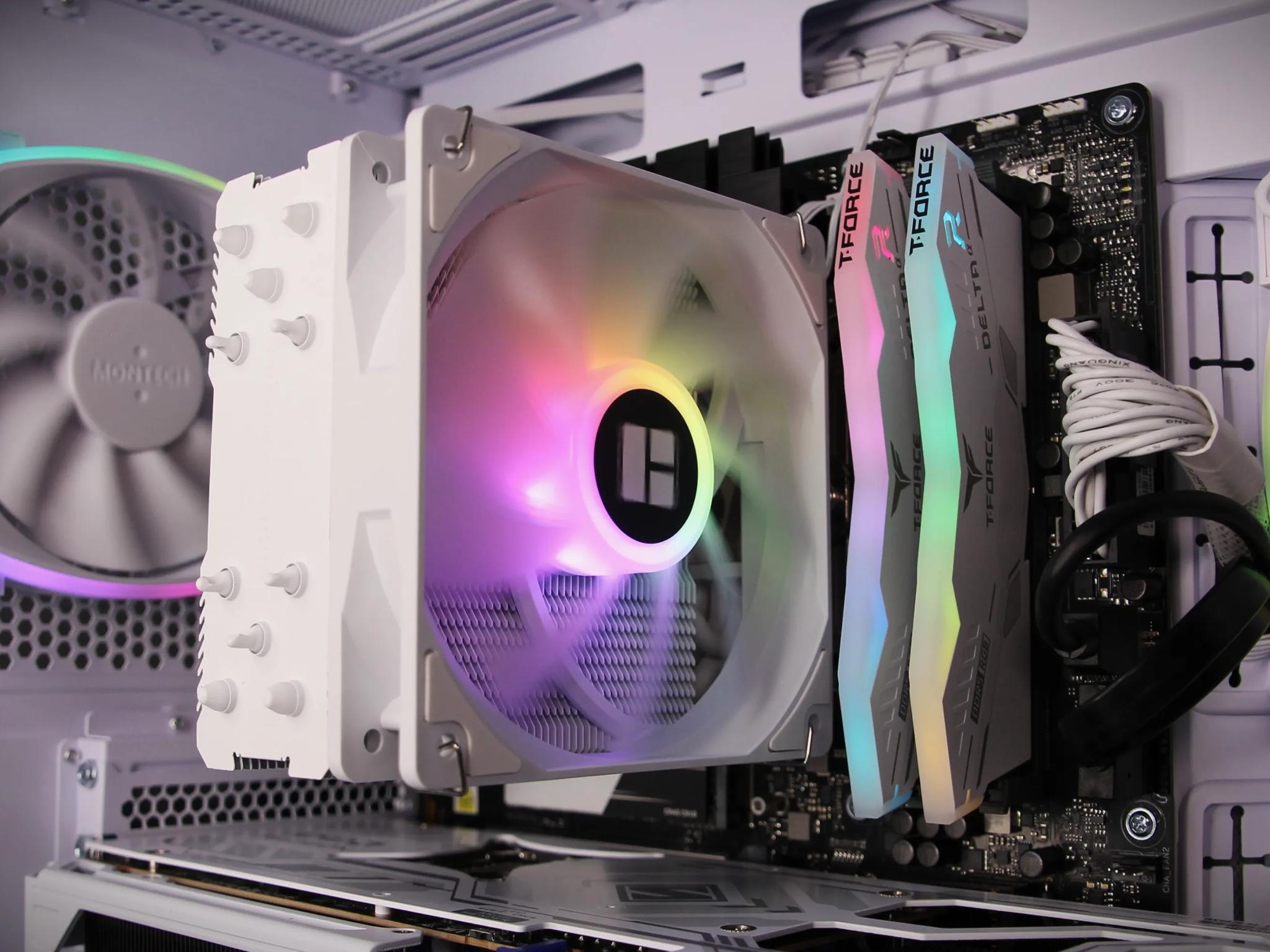 𝑪𝑹𝑬𝑺𝑻 // Ryzen 7 7700X, RX 9070 // Upper Mid-Range Gaming PC