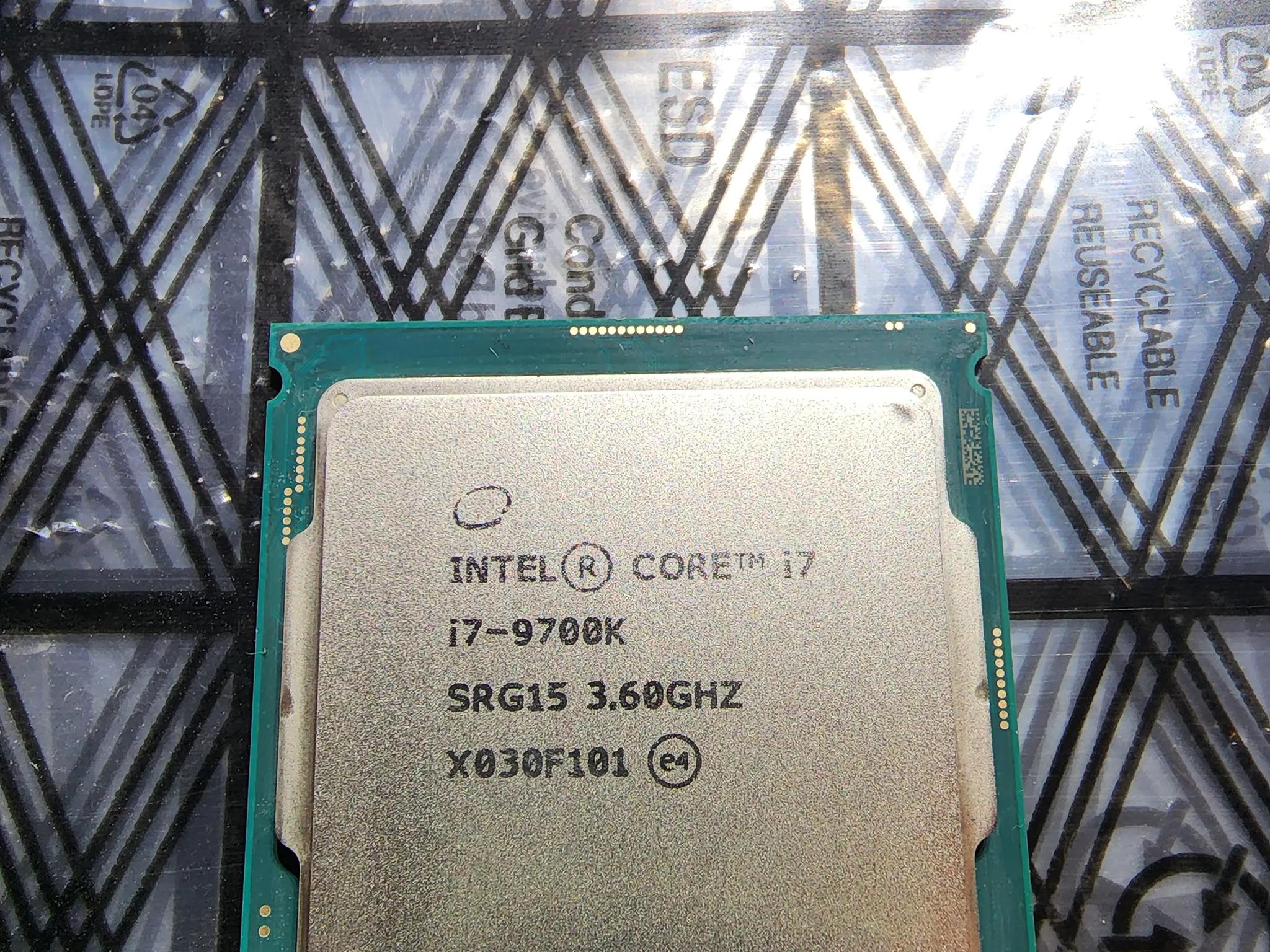 Intel Core i7-9700K Processor 3.60GHz Boosts up to 4.90GHz 8-Cores LGA 1151