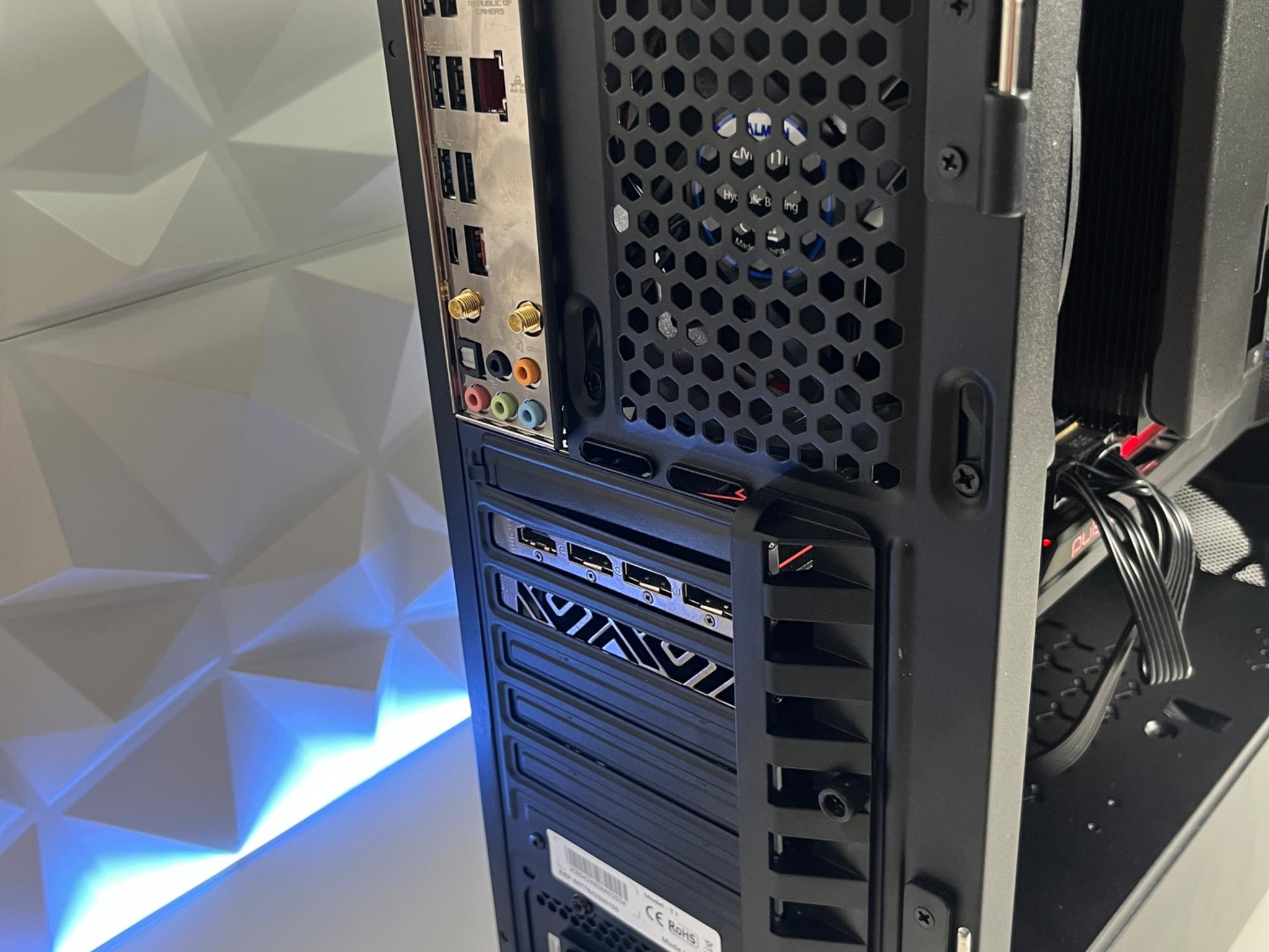 ⚫️⚫️ | i7 6850K + RX Vega 56 8GB | 16GB | WiFi & BT INCLUDED