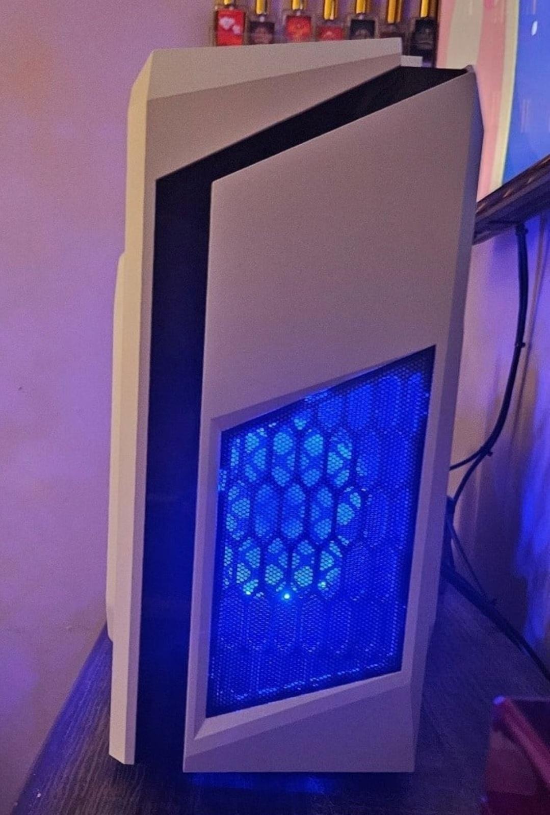 Budget "Blueheart" Gaming PC i5 8600 RX 570