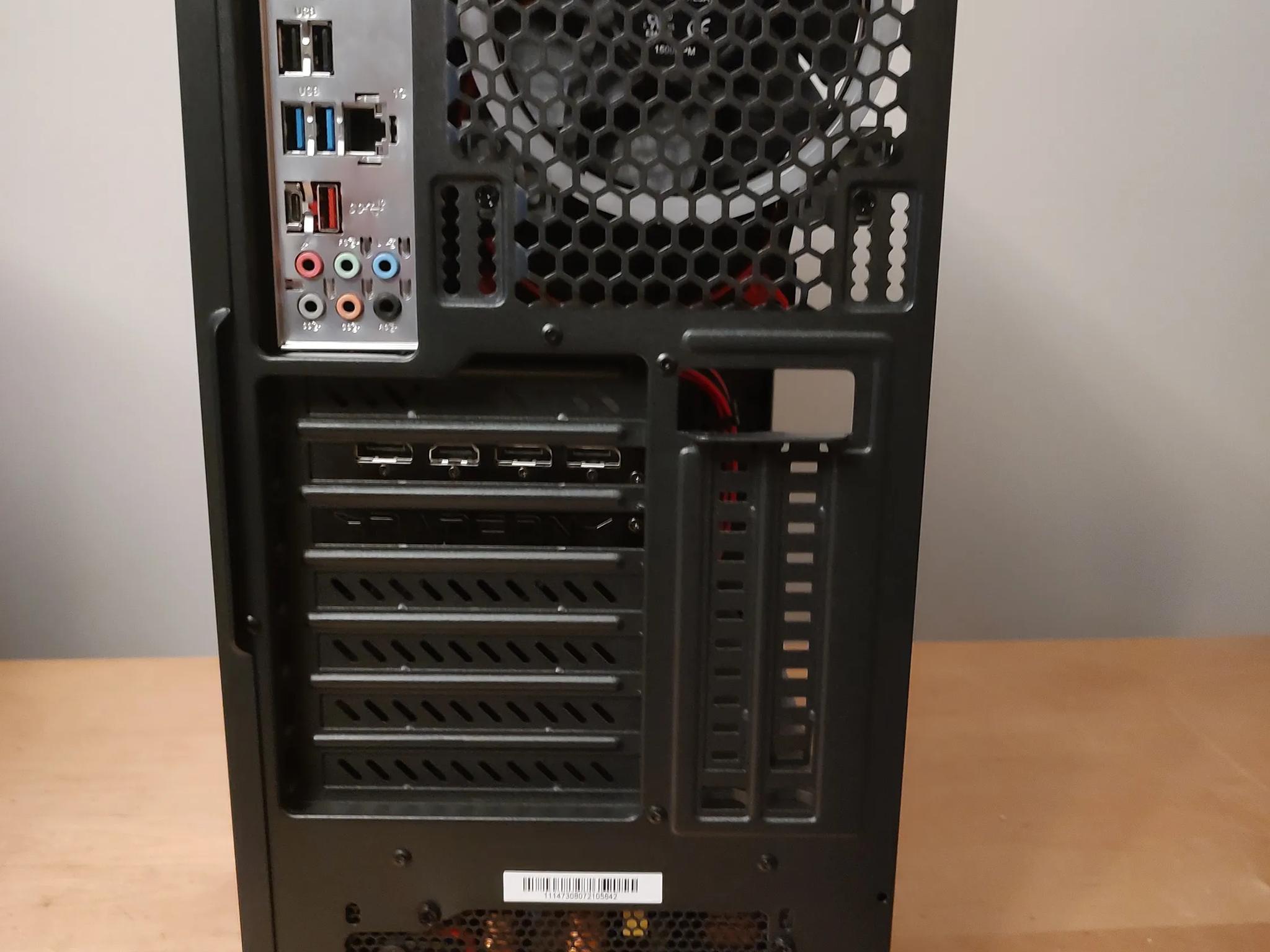 Gaming PC - Ryzen 7 5800X, RX 6700XT, 32GB RAM, 1TB NVME