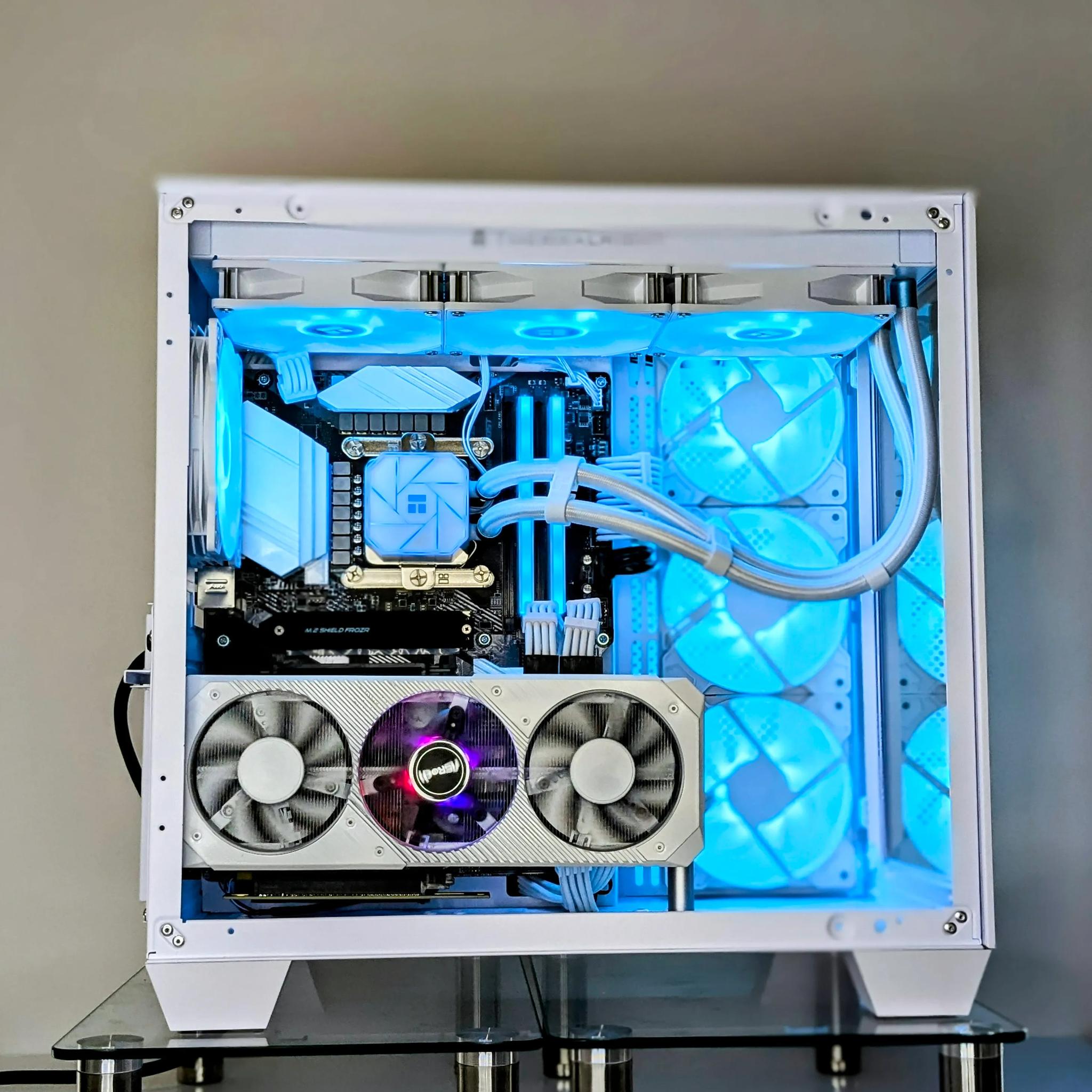 🤍 Liquid Cooled💧⚪️I5-10th GEN/Z490-A PRO🚀⚪️RX 5700XT⚪️1TB NVMe⚪️16GB RAM⚪️Windows 11 Pro