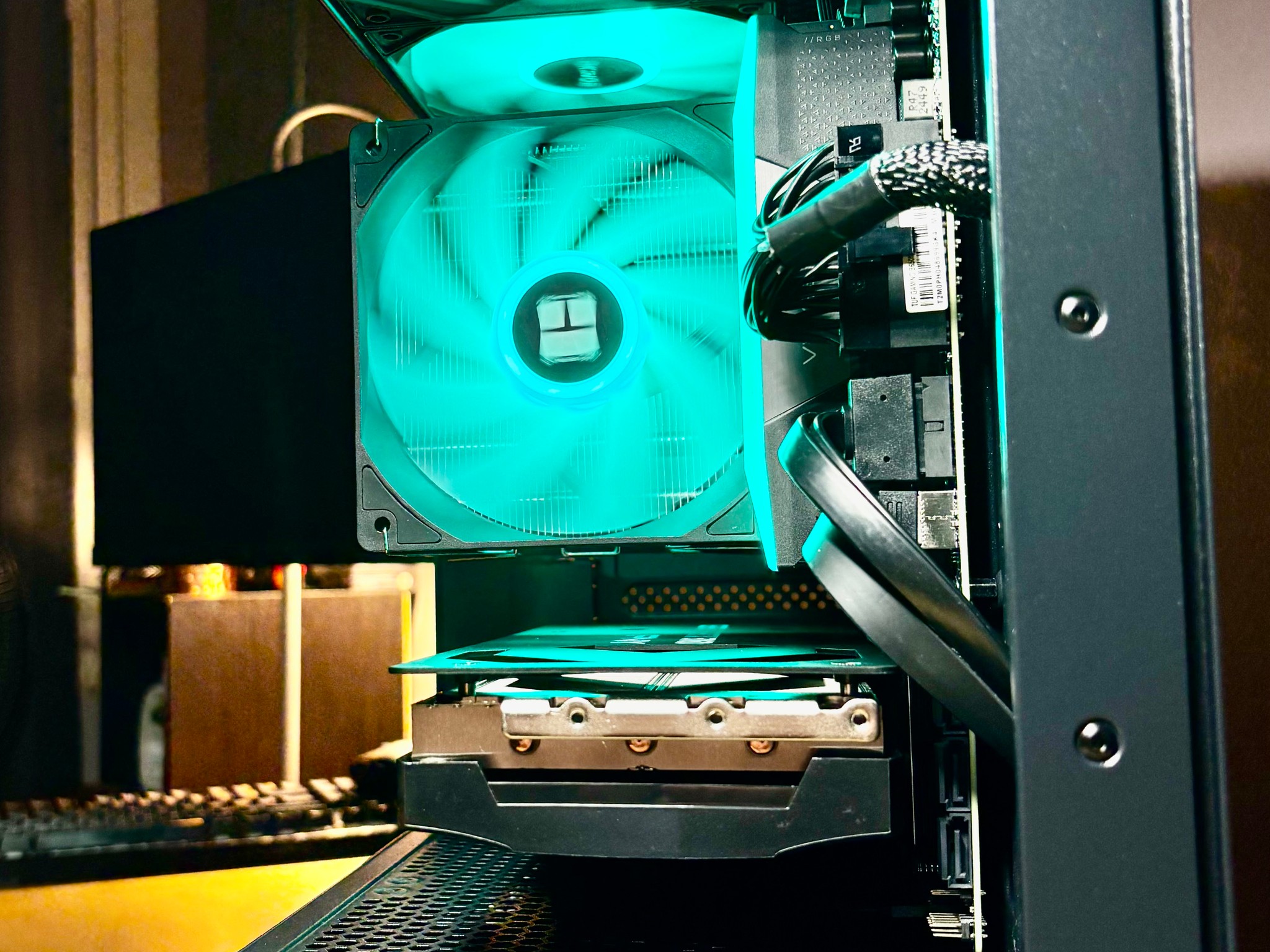 Ryzen 5 7600X | RTX 5060 | 32 GB DDR5 6000MT/S | 1 TB NVME