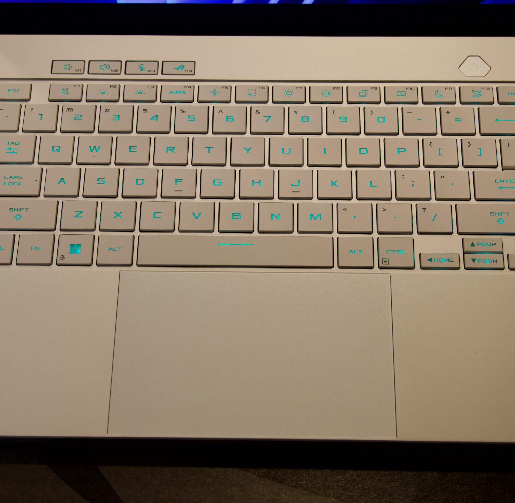 Asus ROG Zephyrus G14 (2024) GA403 R9 RTX4070 32GB