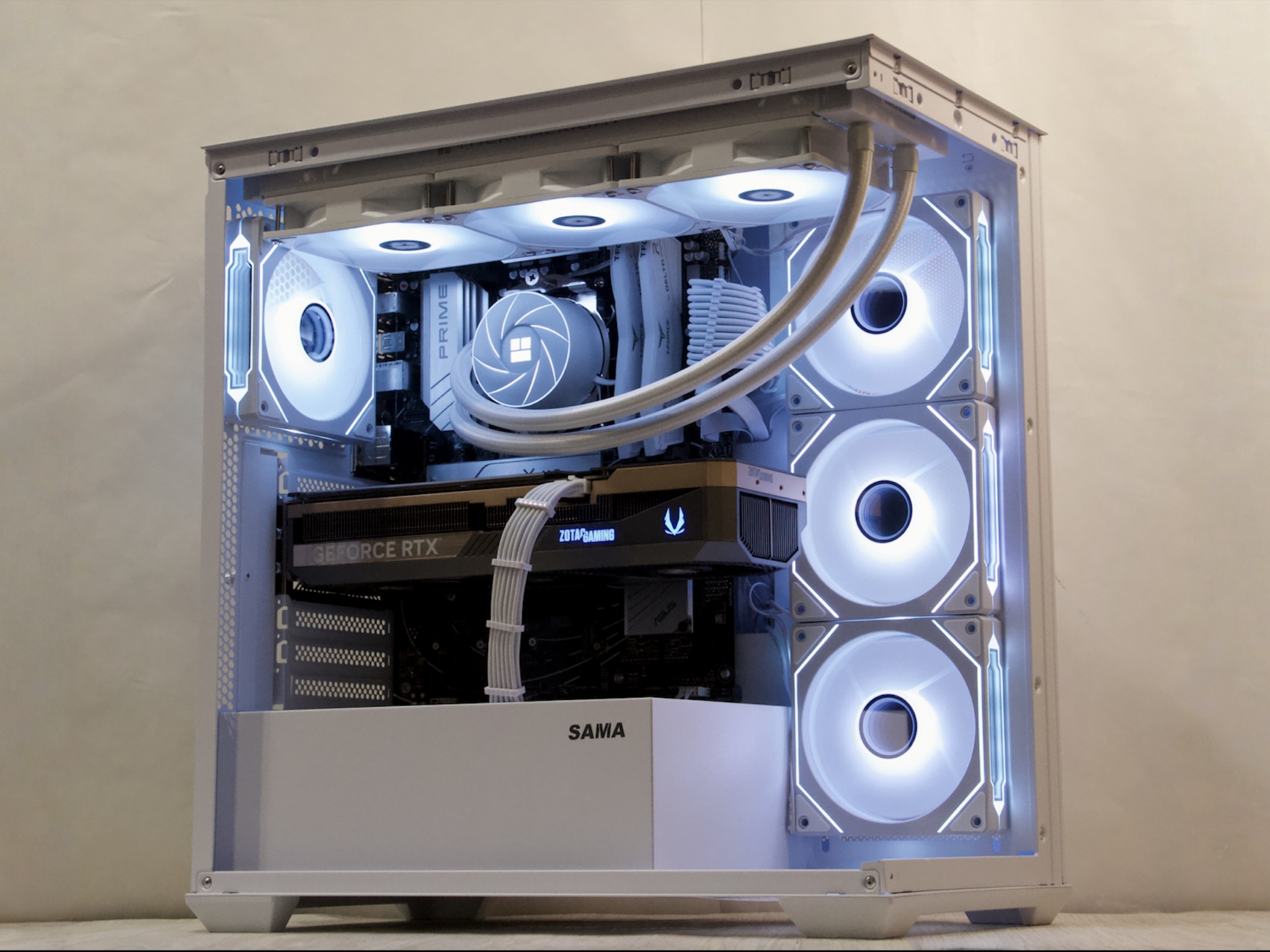 RTX 5070 Ti, Ryzen 7 7800X3D, 32GB DDR5, 2TB NVMe SSD, WiFi - High End 4K Gaming PC