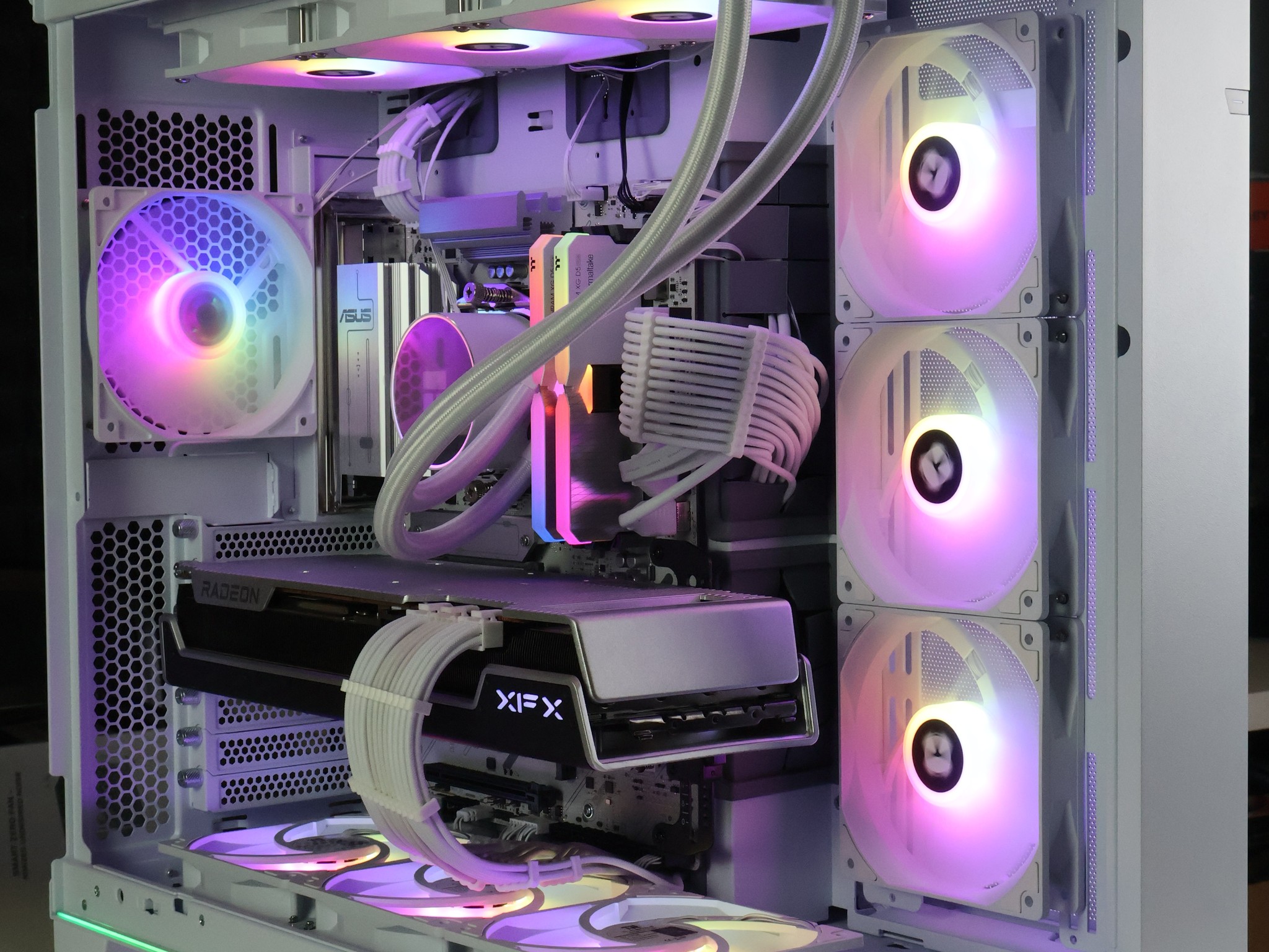 ⚪ Ryzen 7 7800X3D/RX 7900XTX 24GB Gaming/Streaming PC ⚪