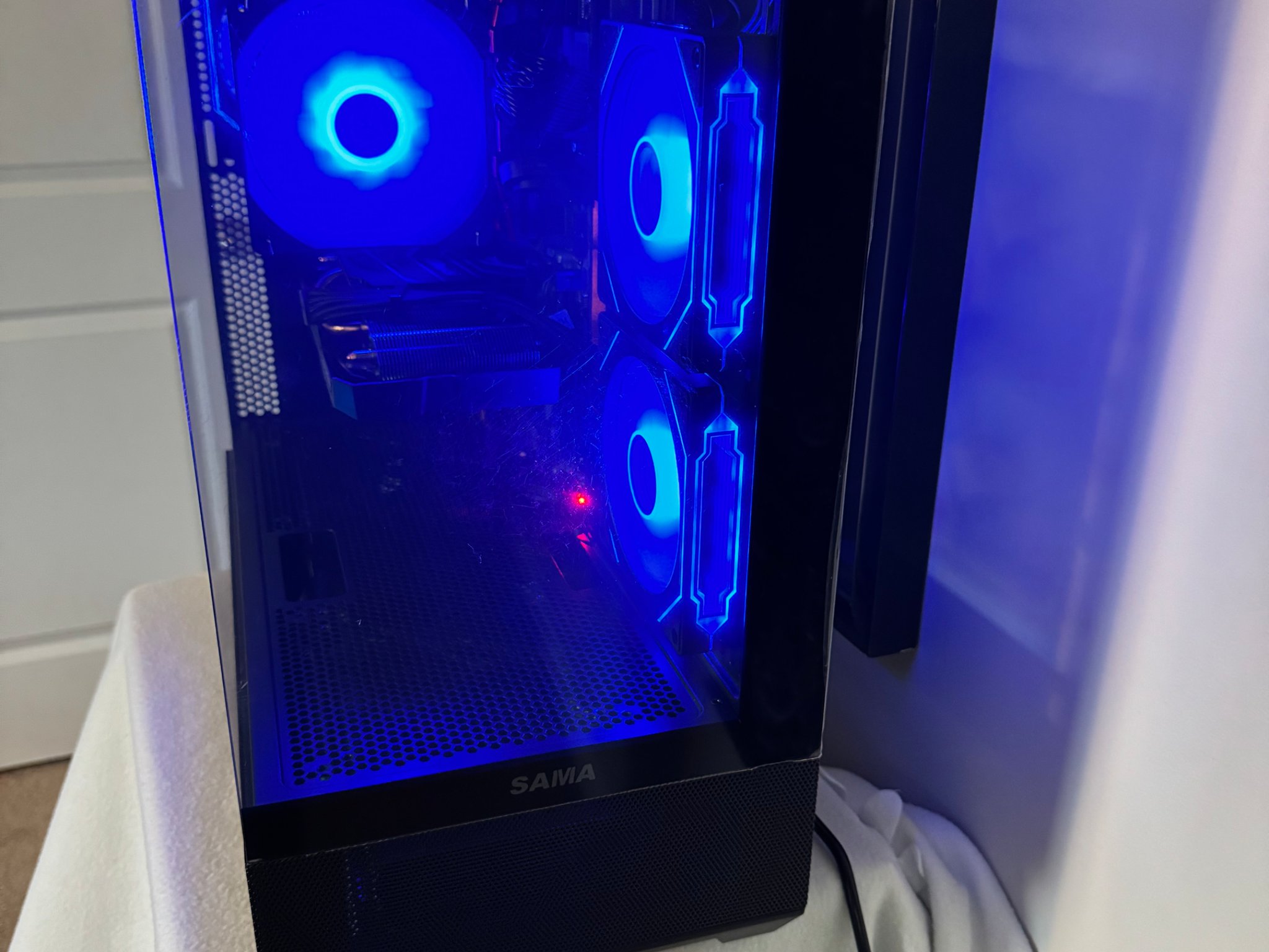 i7 9700 32 GB RX 6600 Gaming System