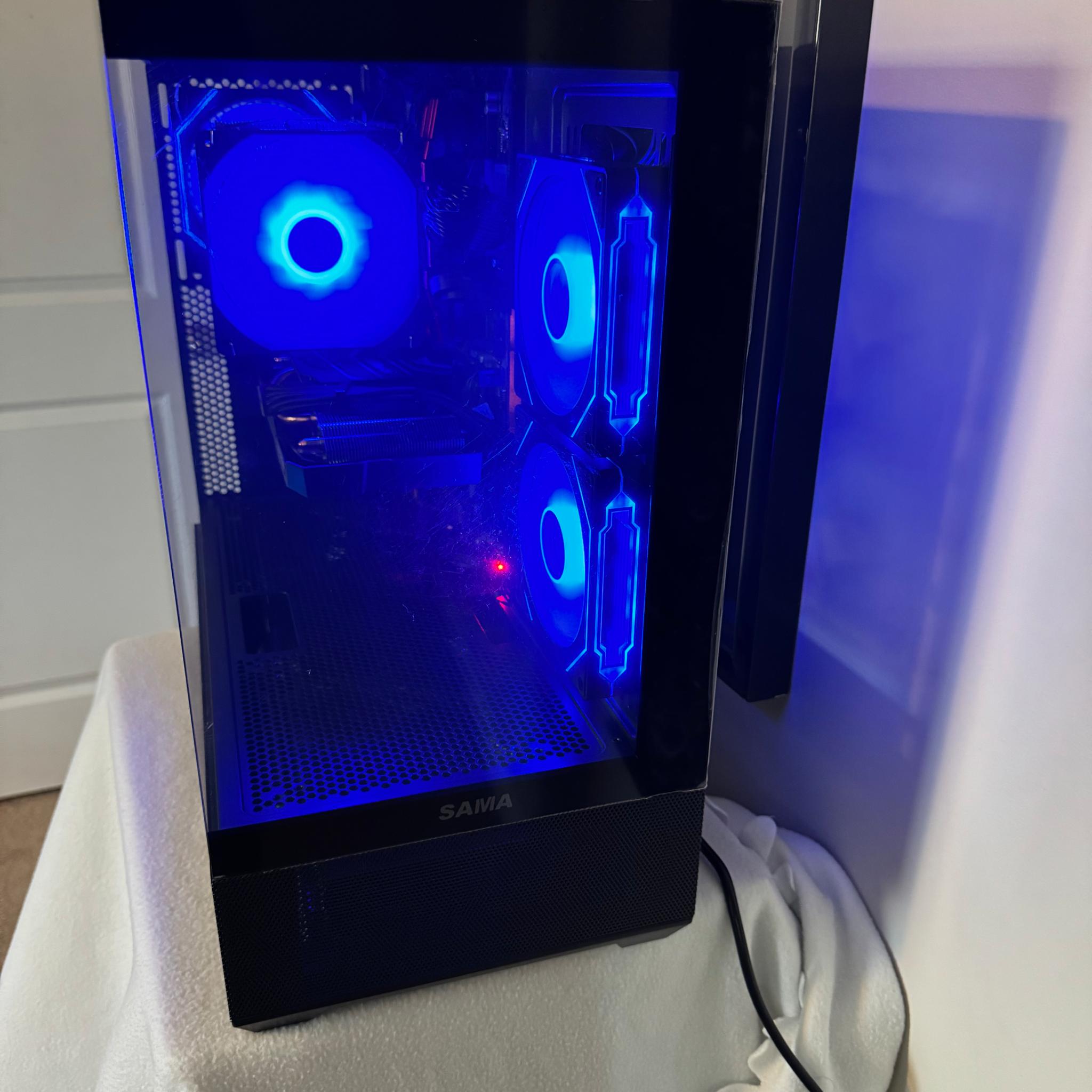 i7 9700 32 GB RX 6600 Gaming System