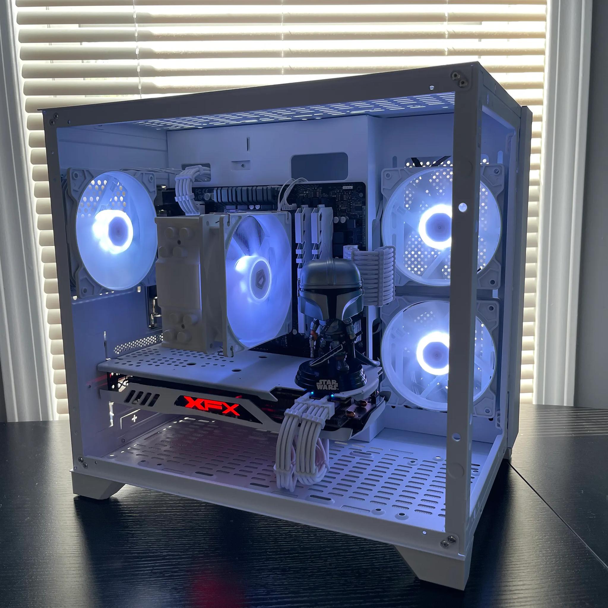 ⭐Mandalorian✨ RX 580 |  Ryzen 3 2200G | 1TB NVME | 16GB RAM