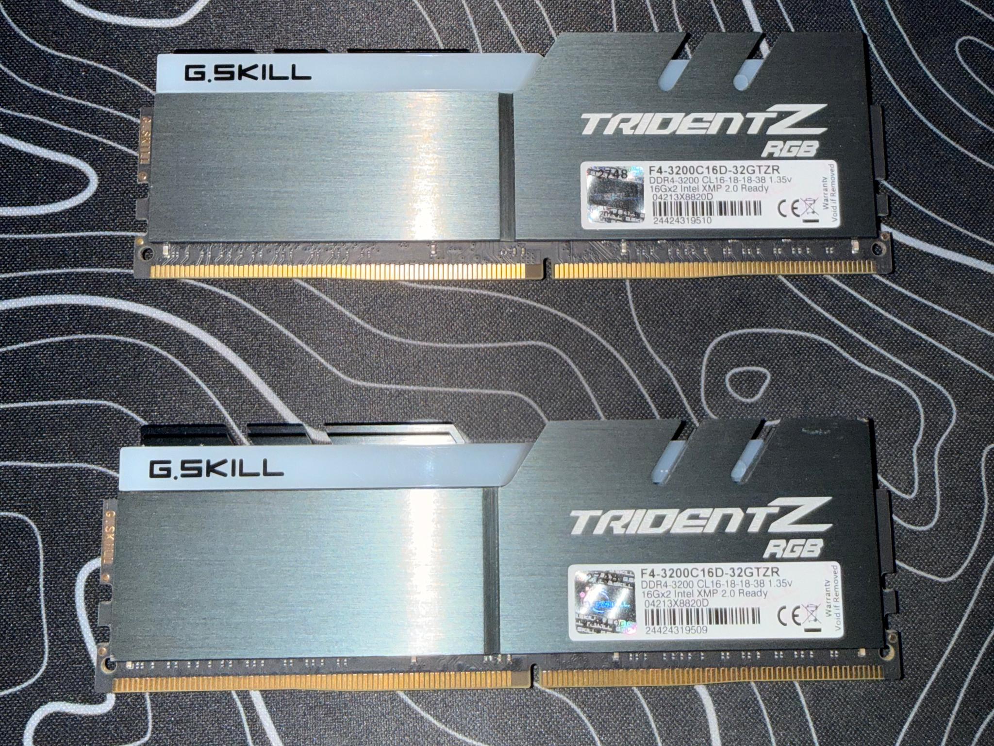G.SKILL Trident Z RGB 32GB (2x16GB) DDR4-3200MHZ DIMM