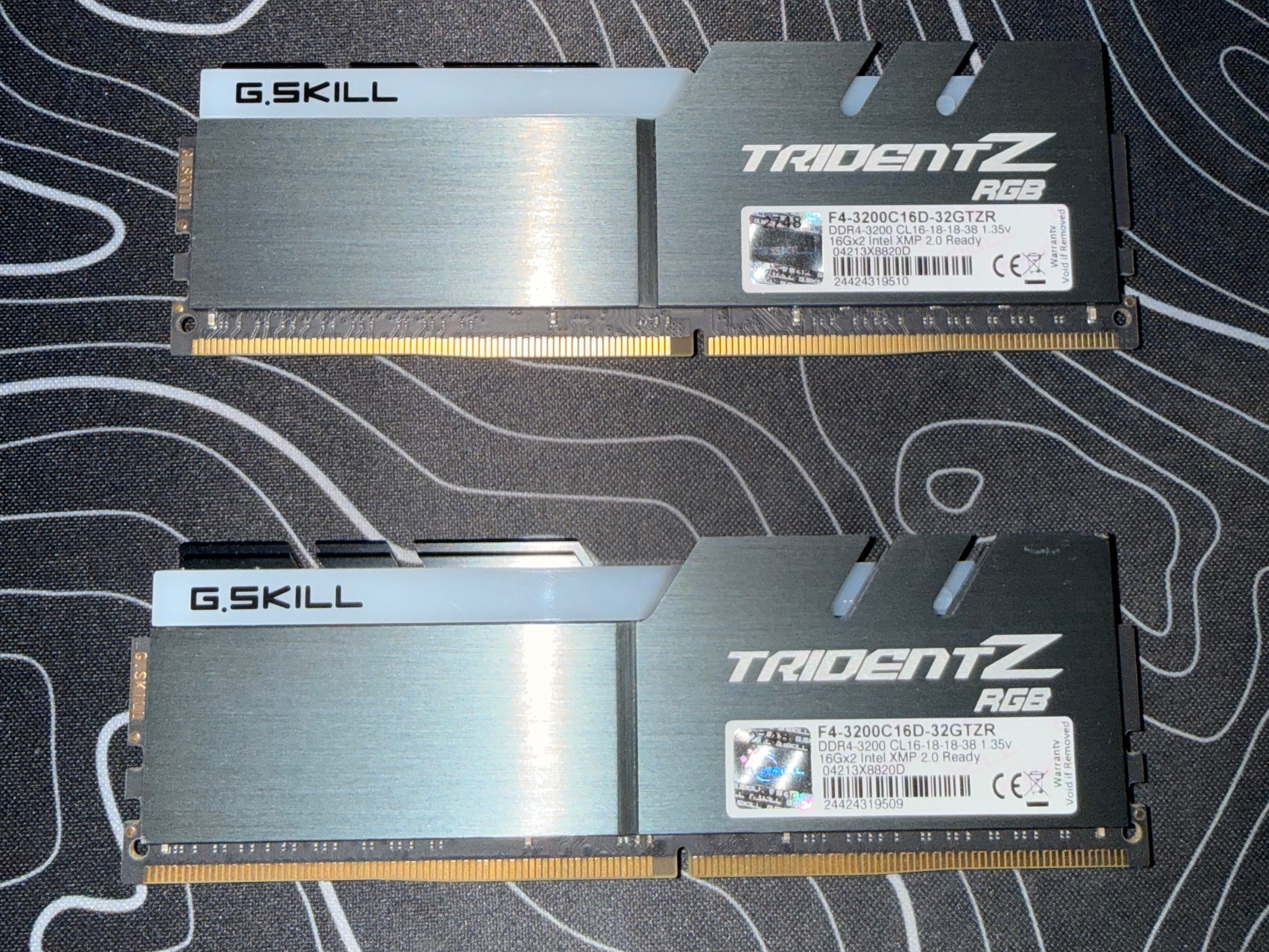 G.SKILL Trident Z RGB 32GB (2x16GB) DDR4-3200MHZ DIMM