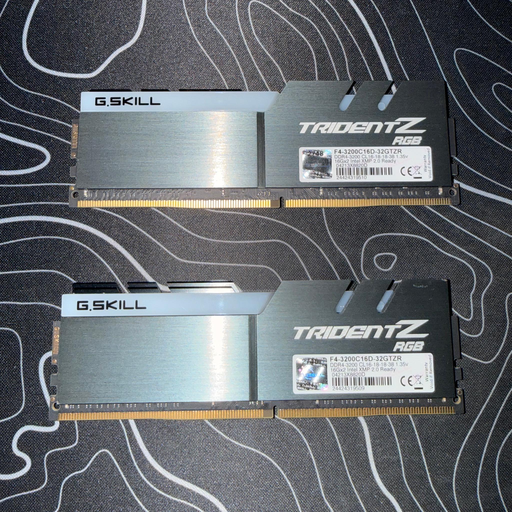 G.SKILL Trident Z RGB 32GB (2x16GB) DDR4-3200MHZ DIMM
