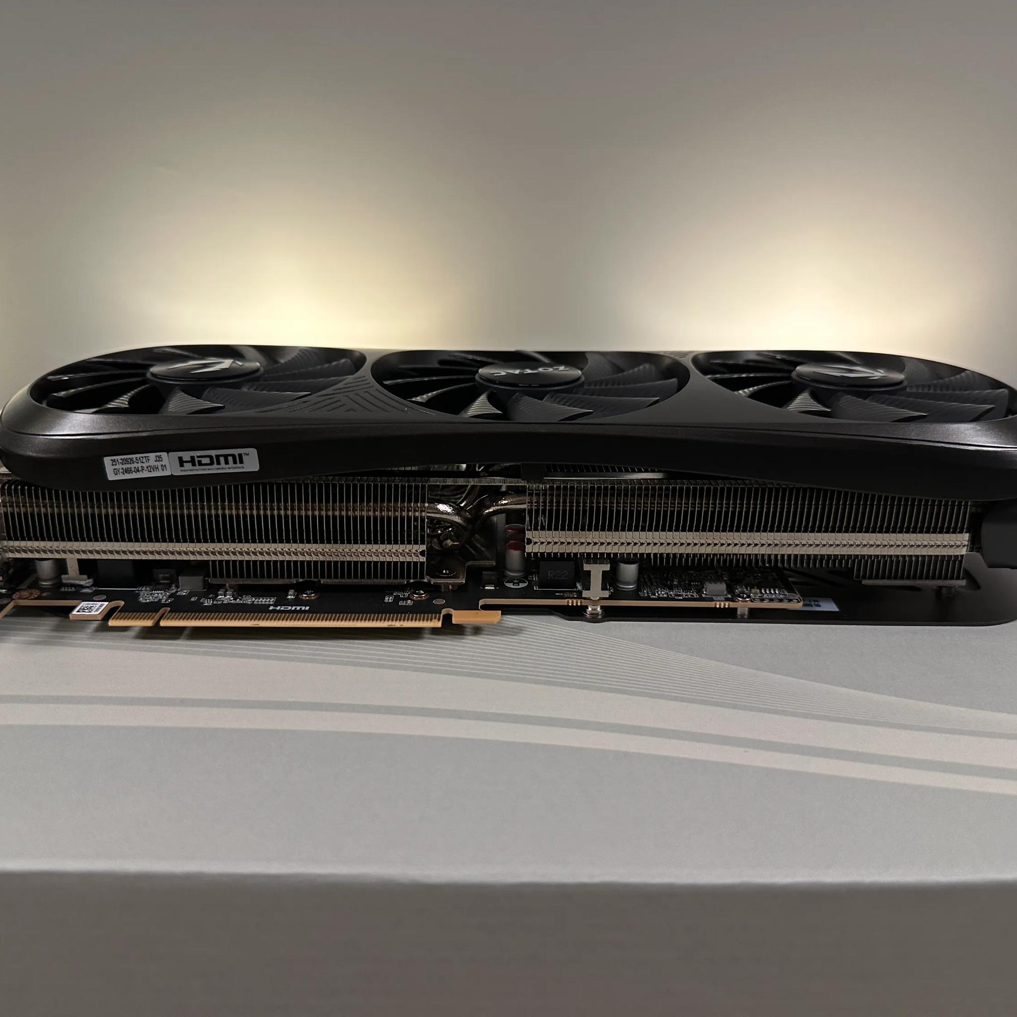 ZOTAC GAMING GeForce RTX 4080 SUPER AMP 16GB GDDR6X - Used, Like New with Original Box