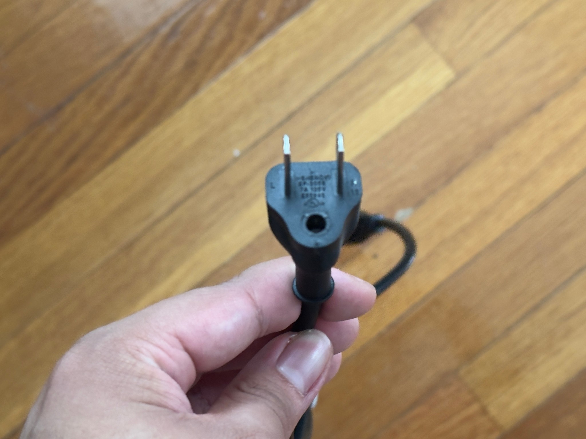 GIGABYTE G32QC