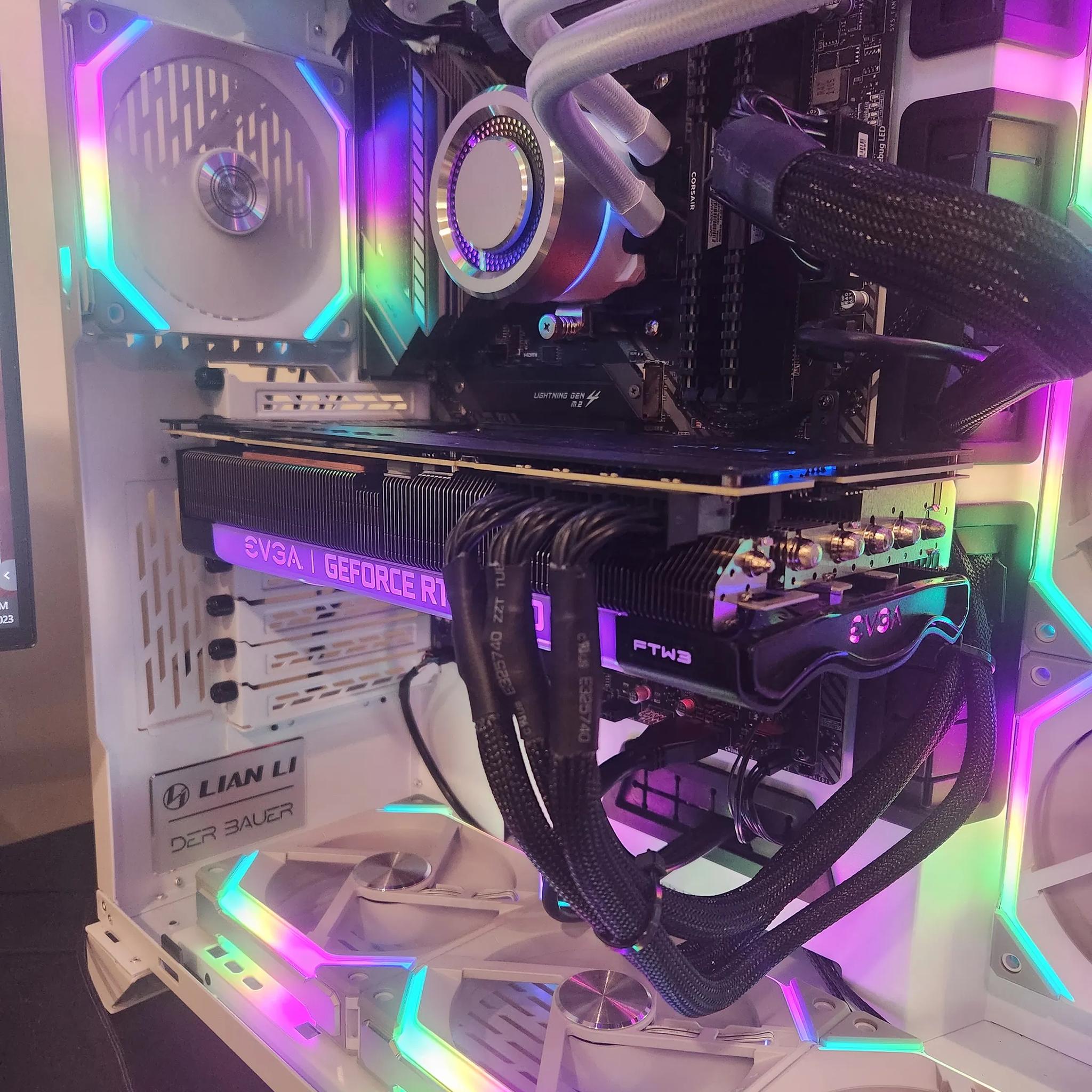 EVGA RTX 3090 FTW: Lightly Used/Excellent condition with original box
