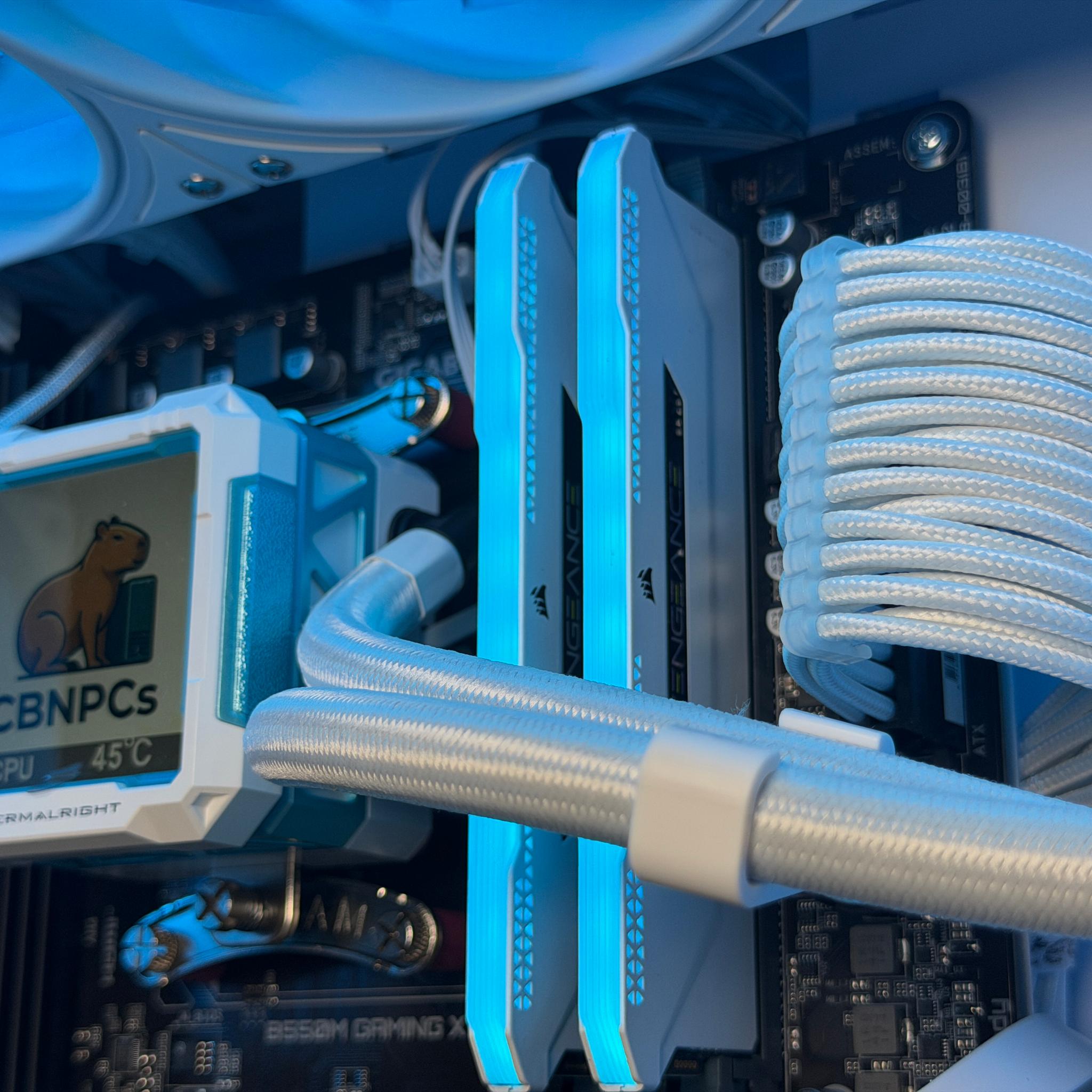 🧊💎 1440p White Gaming PC -  Ryzen 7 5700x / RTX 4070  / 1TB NVME SSD / 32GB Ram / Wifi + Bluetooth
