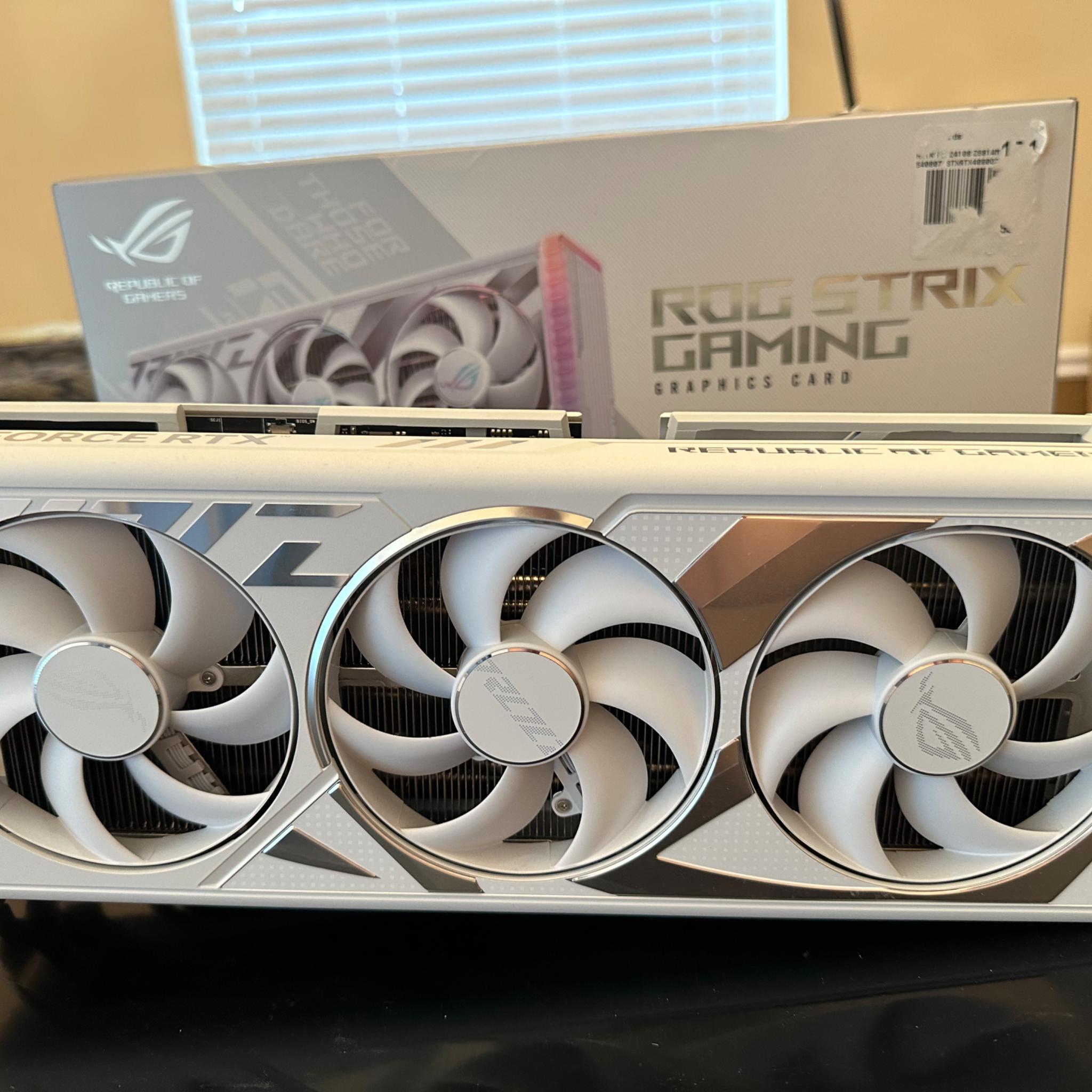 ASUS RTX 4090 White ROG Strix OC 24GB GDDR6X with original box