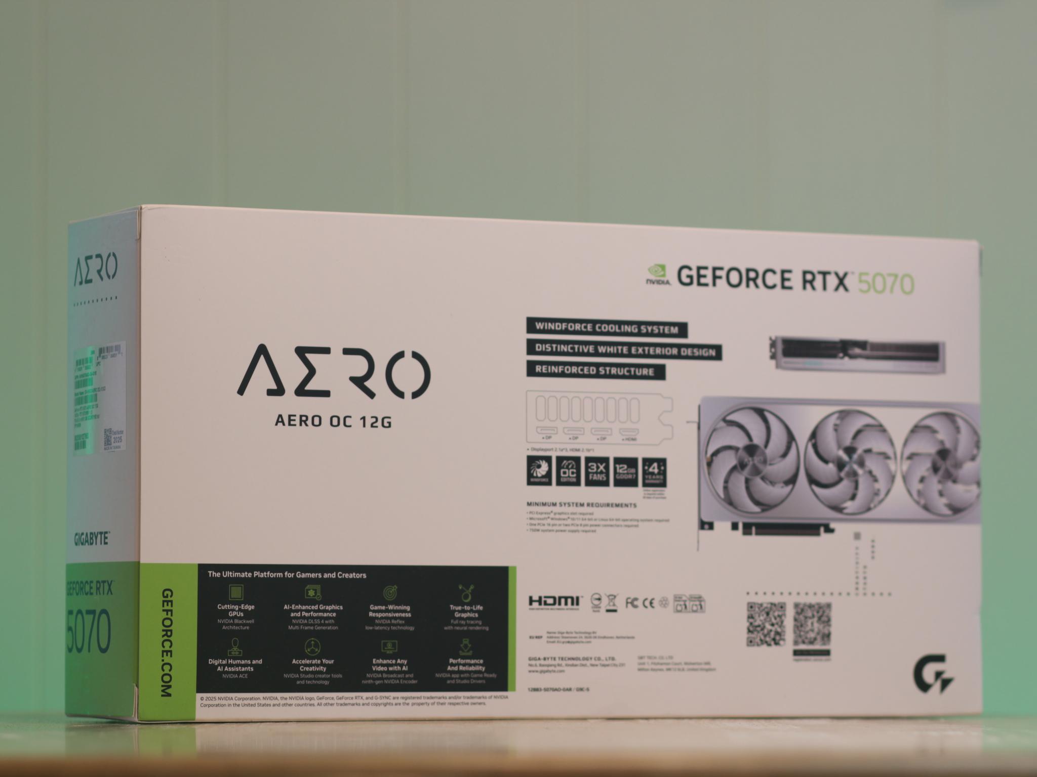 GIGABYTE GeForce RTX 5070 AERO OC 12G - Image 5