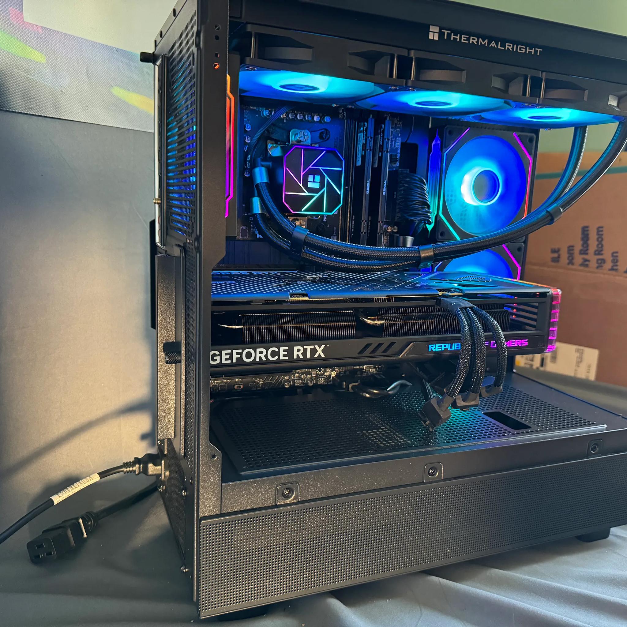 RTX 4070TI Strix Ryzen 7700X Gaming PC