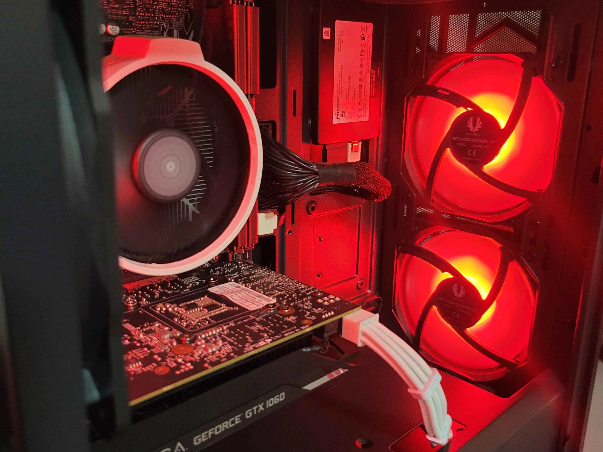 Red, White and Black E-Sports Machine! Ryzen 5*, GTX 1060 6GB, 16GB, 1TB Total Storage, Wi-Fi + BT