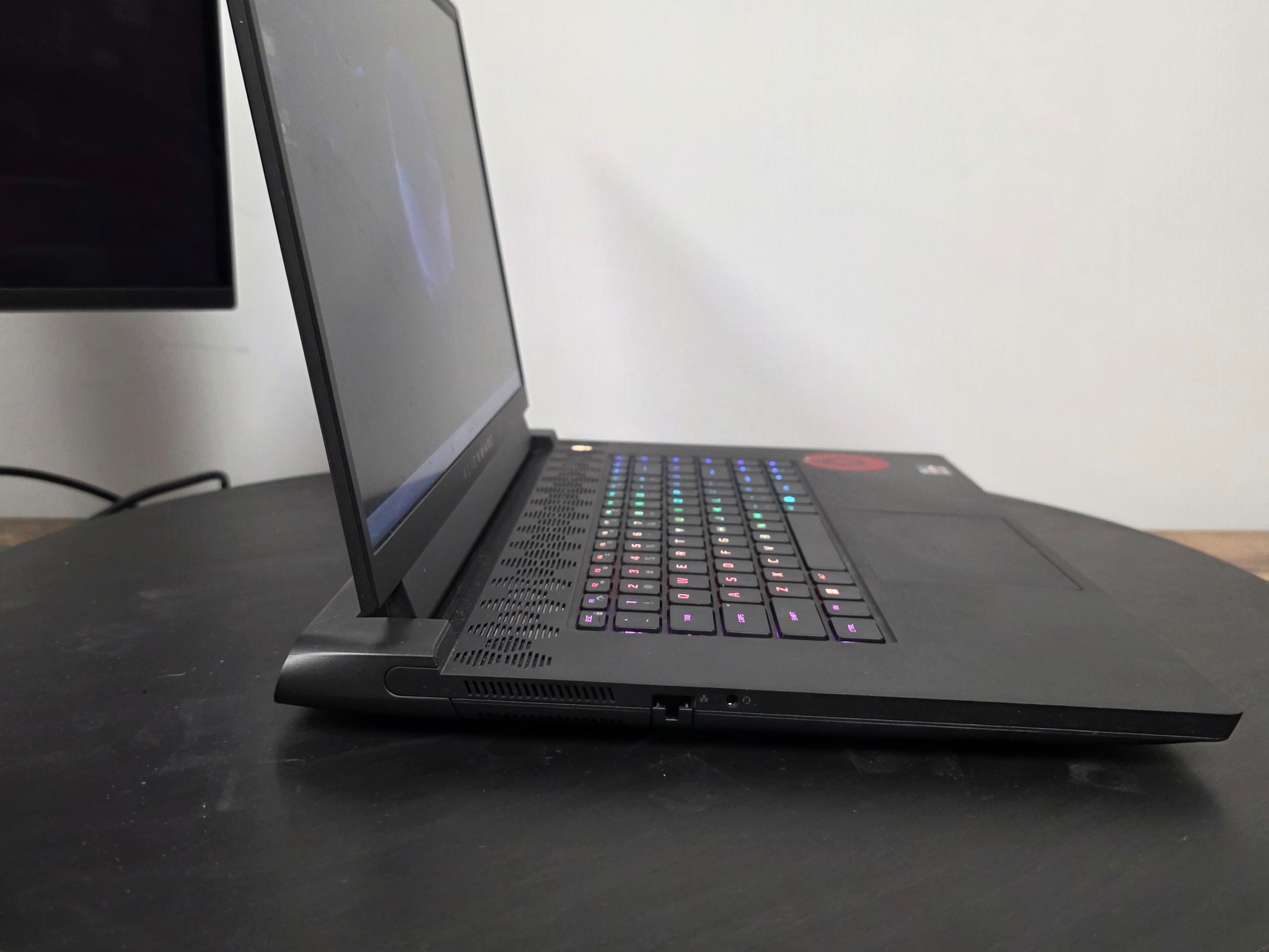 BCPC 26-36 Alienware Gaming Laptop l Ryzen 9 6900HX l RTX 3060 l 16 GB DDR5 l 1 TB M.2 l 1080p 480Hz