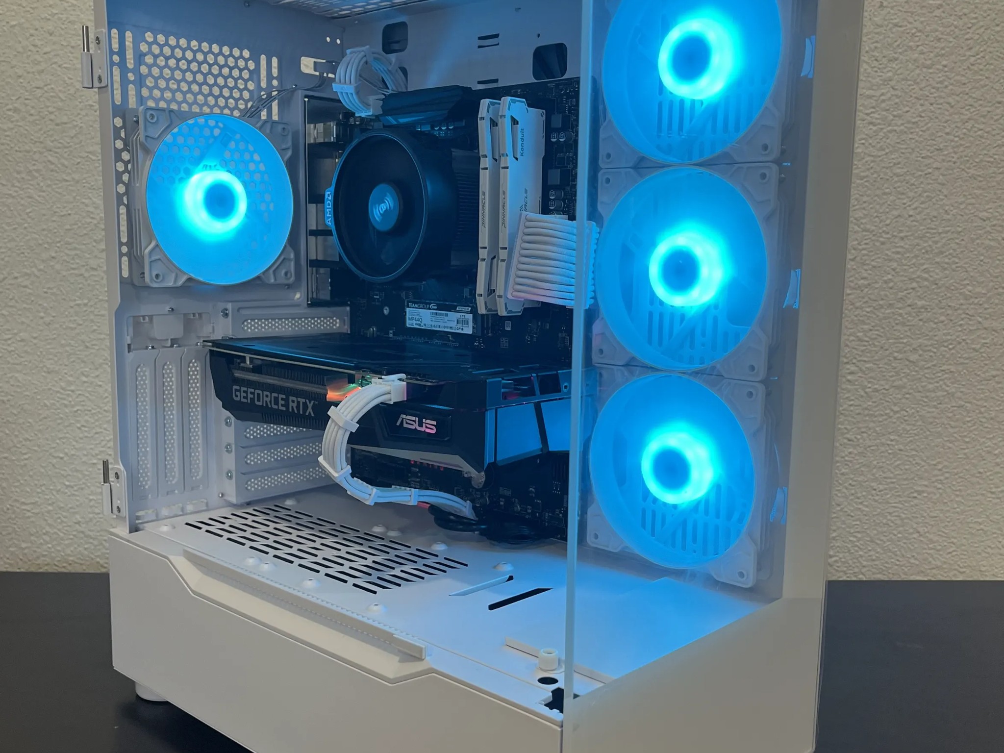 Ryzen 5 5600x | RTX 3060 Ti | High-End RGB Gaming PC