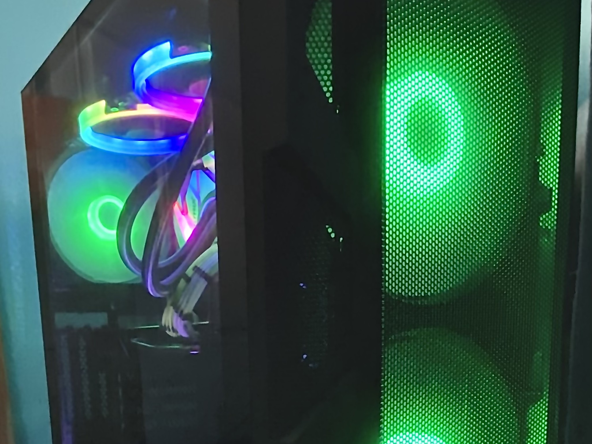 (Liquid Cooled) Intel 9th gen Gaming pc-16GB DDR4(XMP)-over 2TB storage-w/ (Activated)Windows 11 