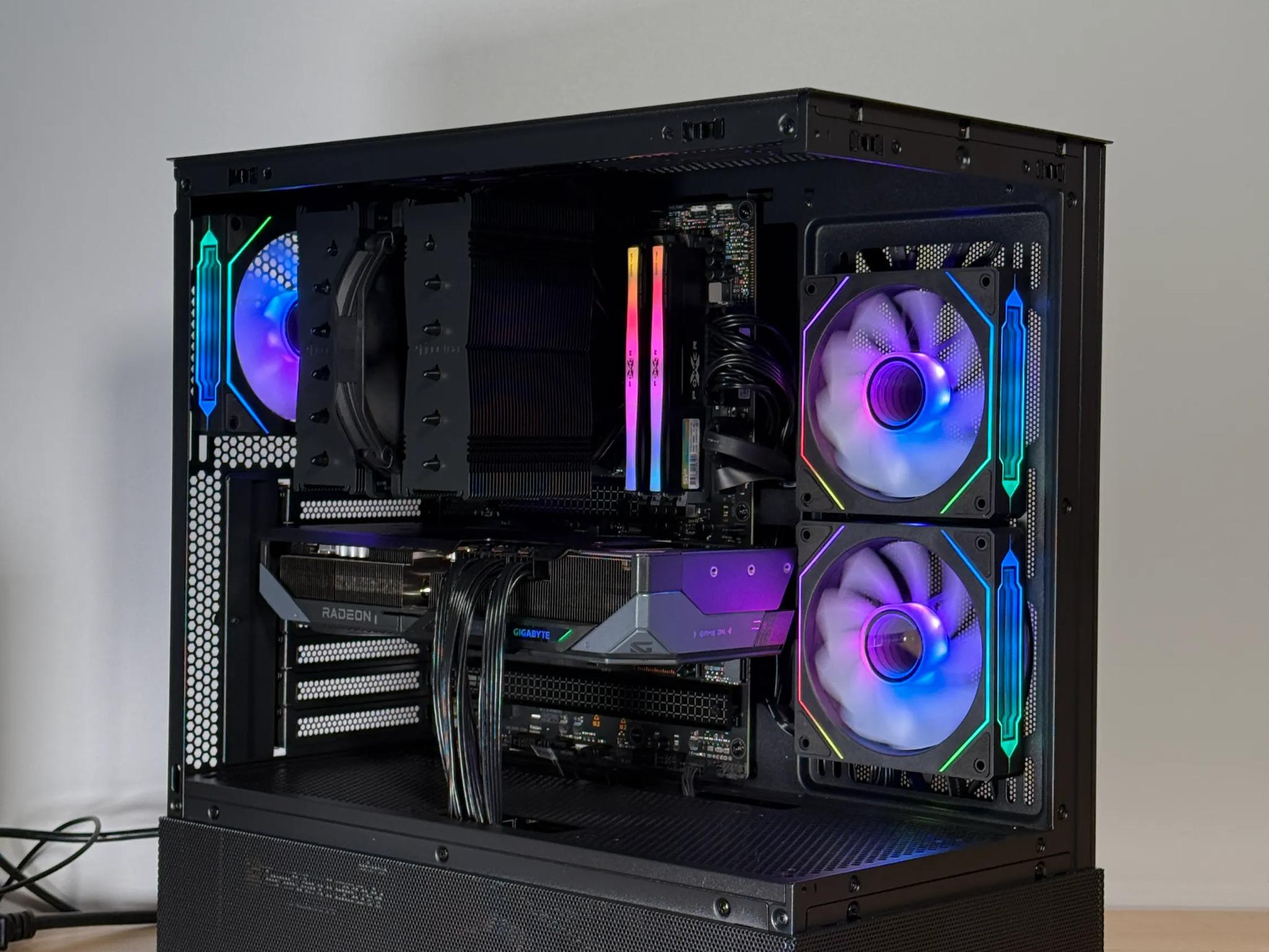 RX 9070XT and Ryzen 9 9900x Gaming PC