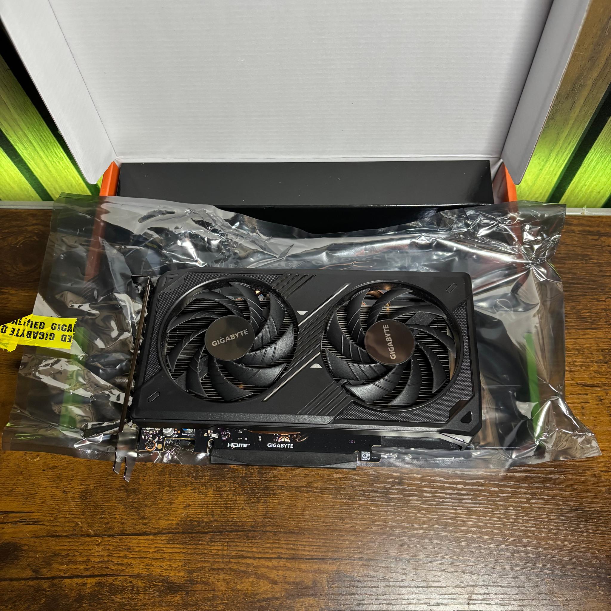 GIGABYTE WINDFORCE OC RTX 5050