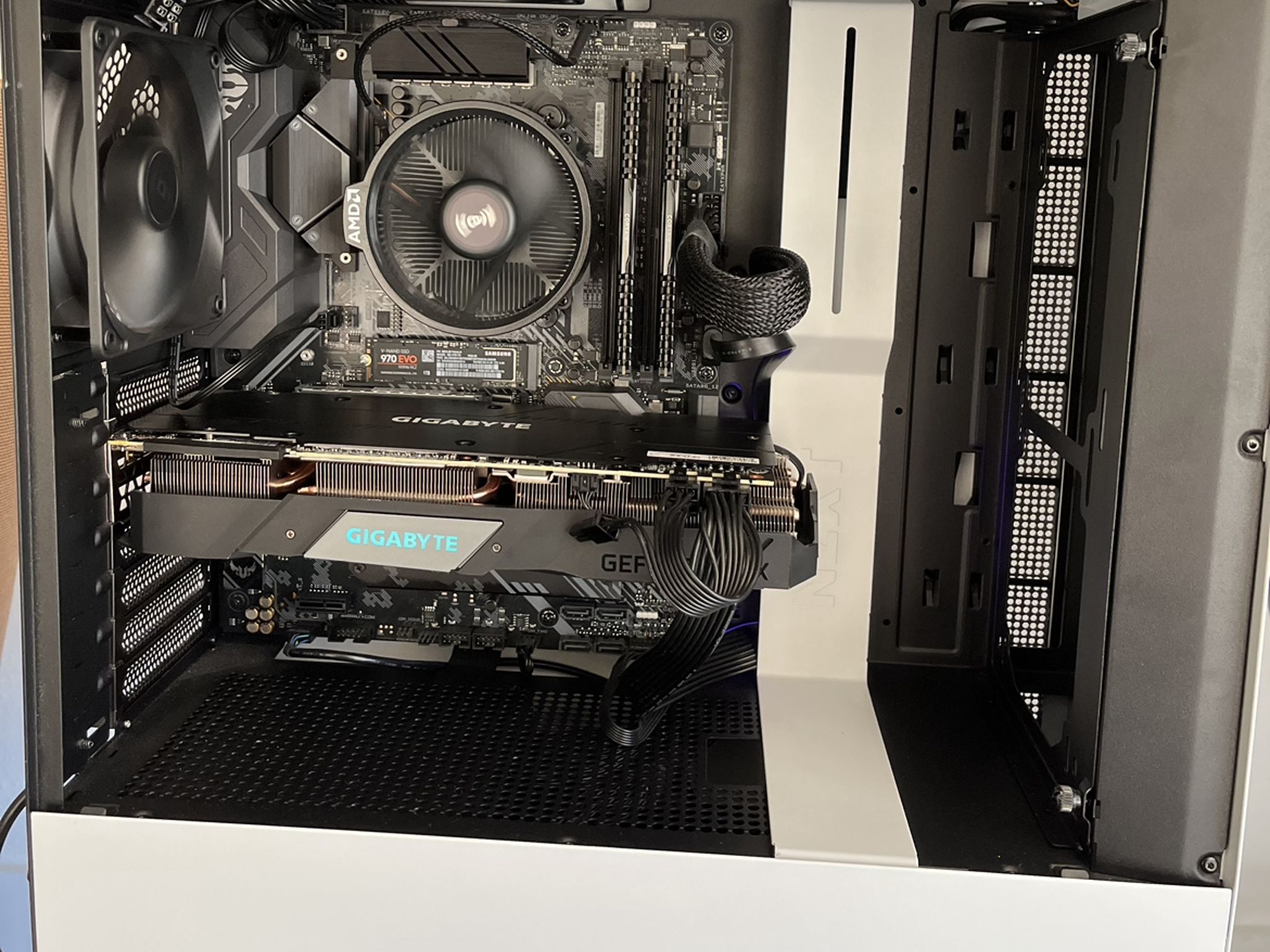 Gaming PC: RTX 2080 8G - Ryzen 5 3600 - 16GB DDR4 3200 - 1TB M.2 NVME