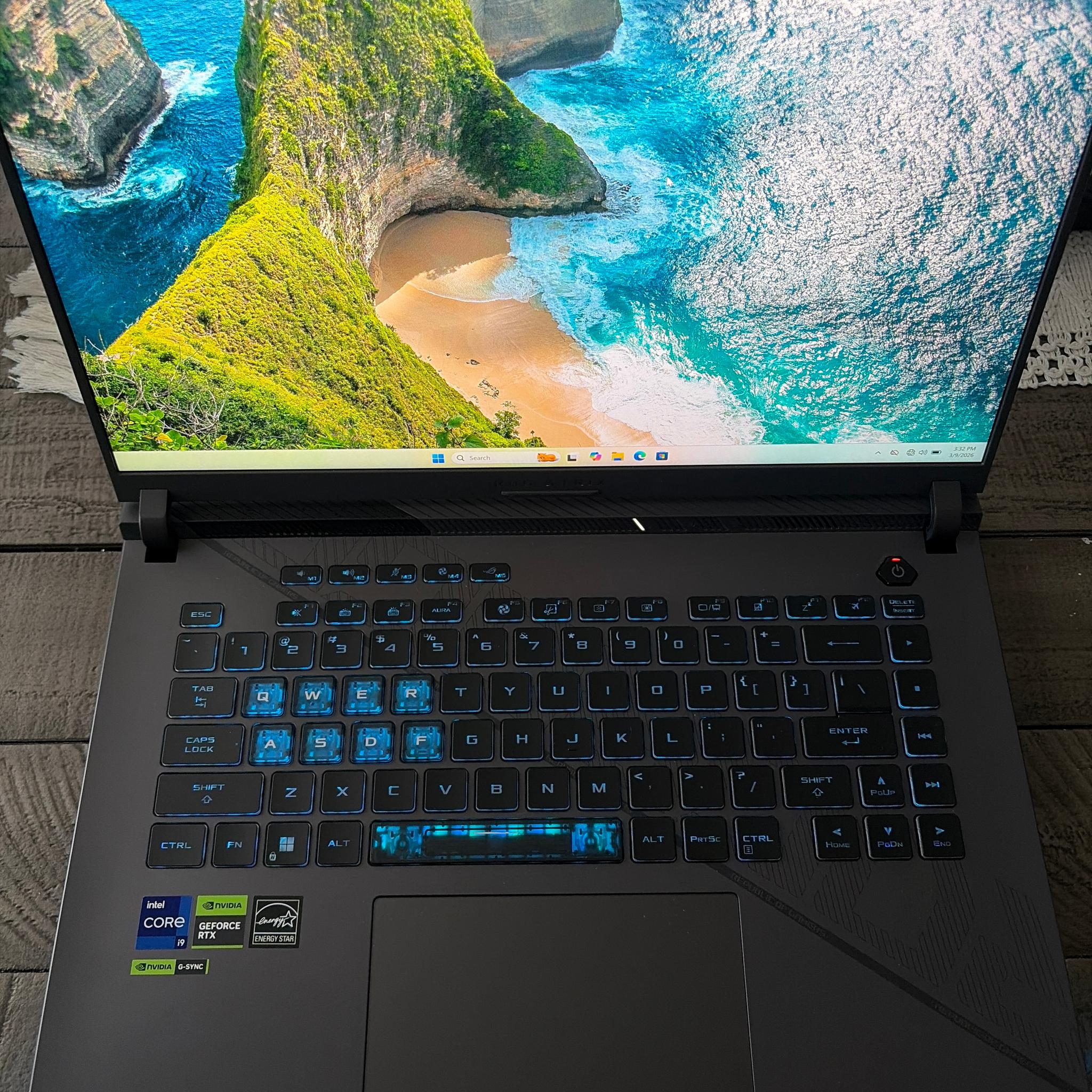 ASUS ROG Strix G16 G614JVR (2024) Gaming Laptop + Wireless Alienware keyboard and mouse