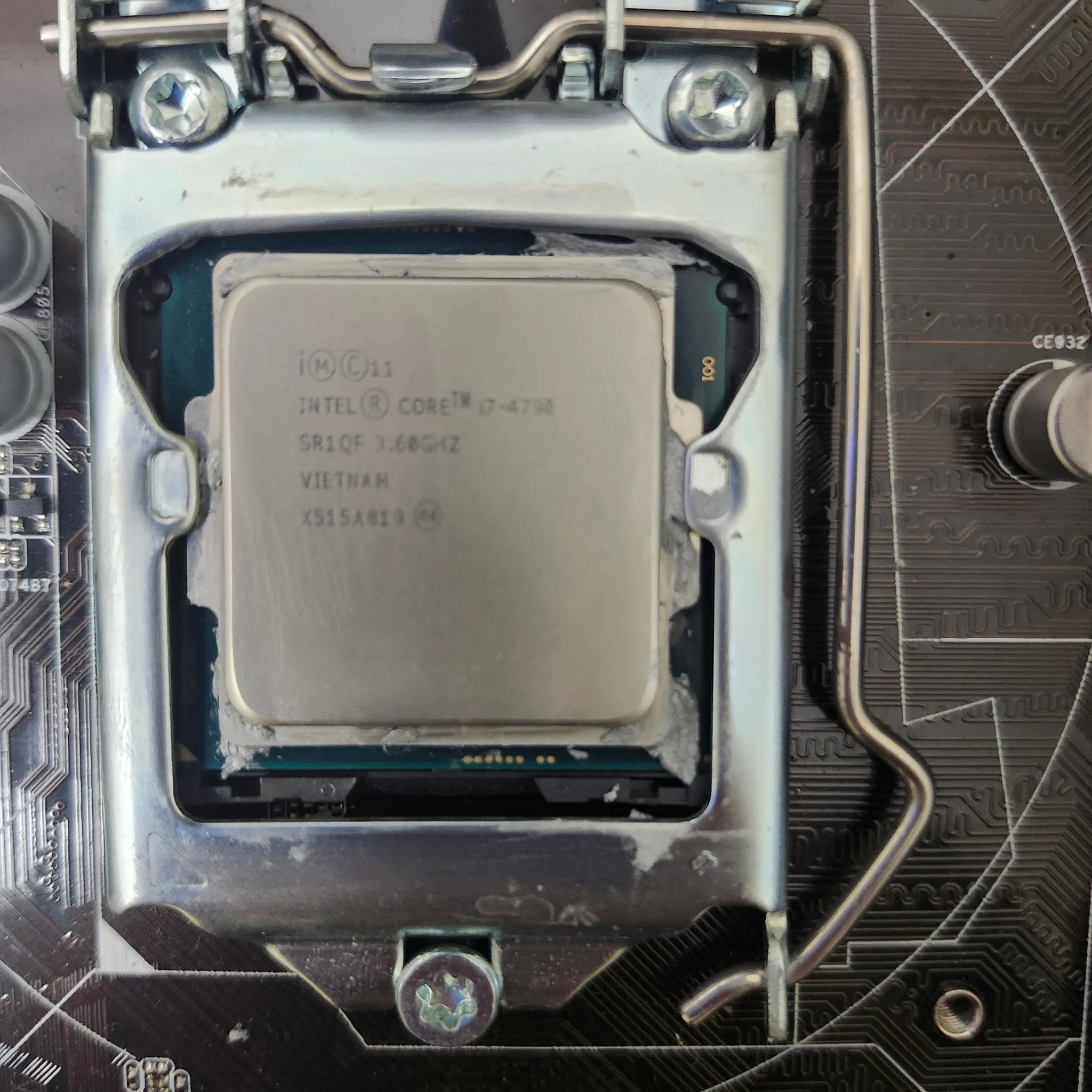 Budget motherboard and cpu ram combo INTEL i7 4790 , 16GB RAM ddr3,  4-5gen Intel motherboard ddr3