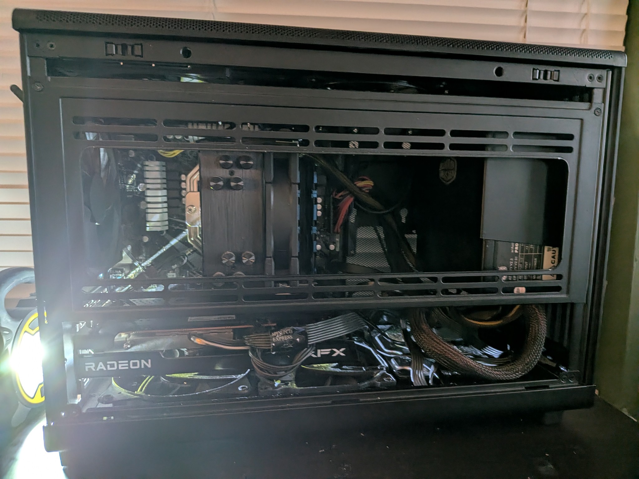 AMD Ryzen 5 3500| GTX 1080 8GB| 16GB DDR4 RAM| 1TB SSD & 1TB HDD| Windows 11 |