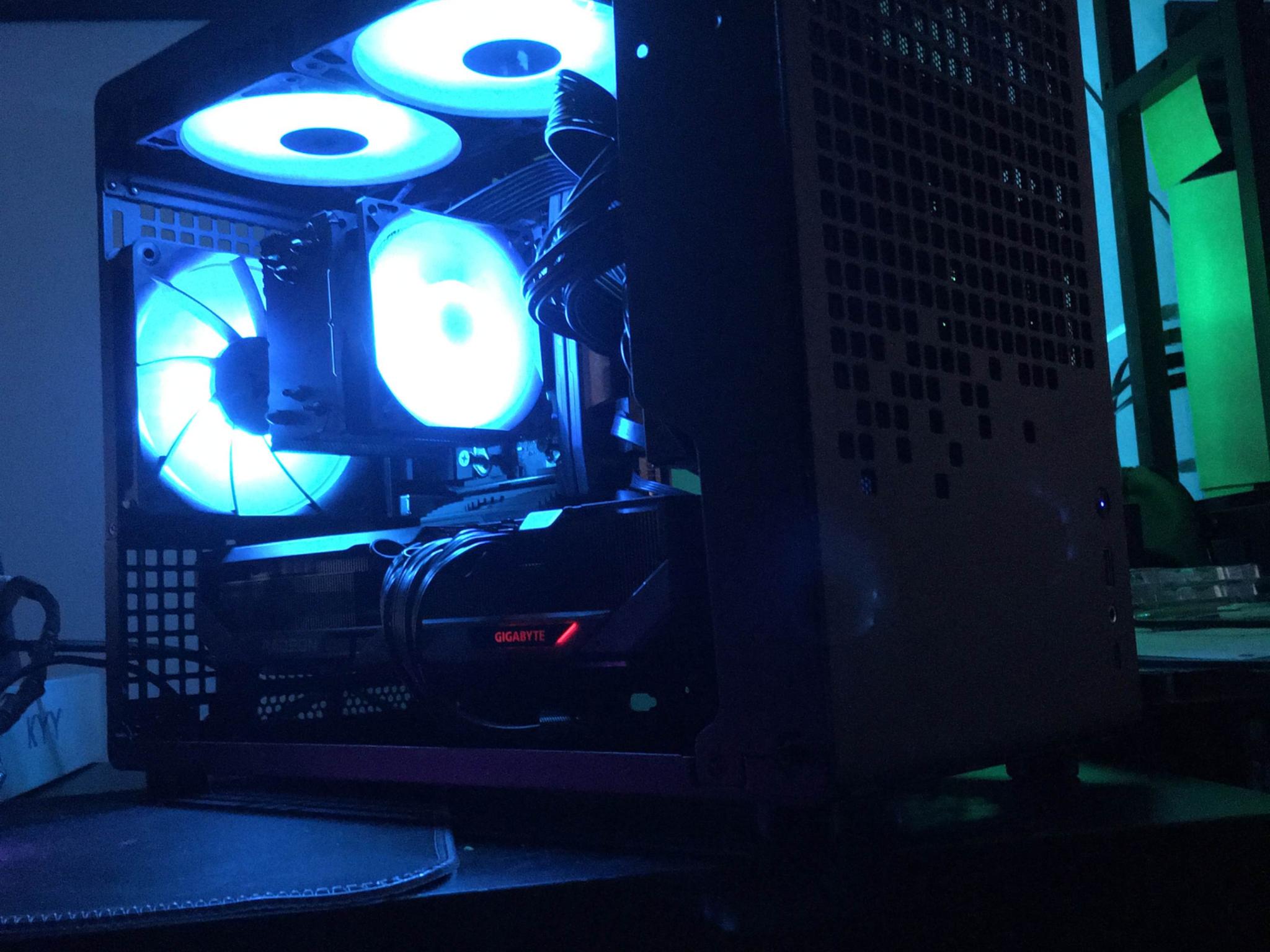 Z20 9800X3D x Giga 9070XT Gaming OC SFF