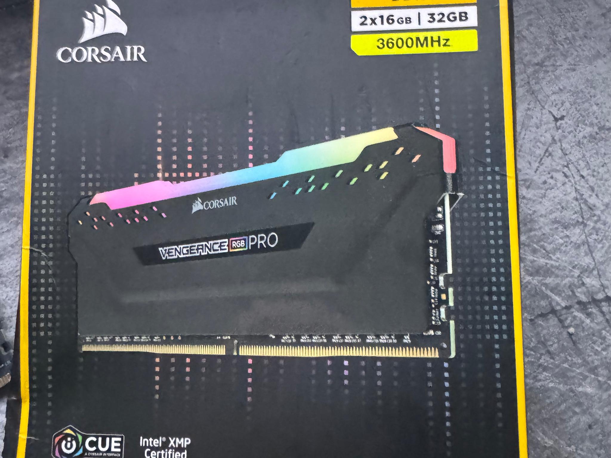32gb Corsair RGB Ram