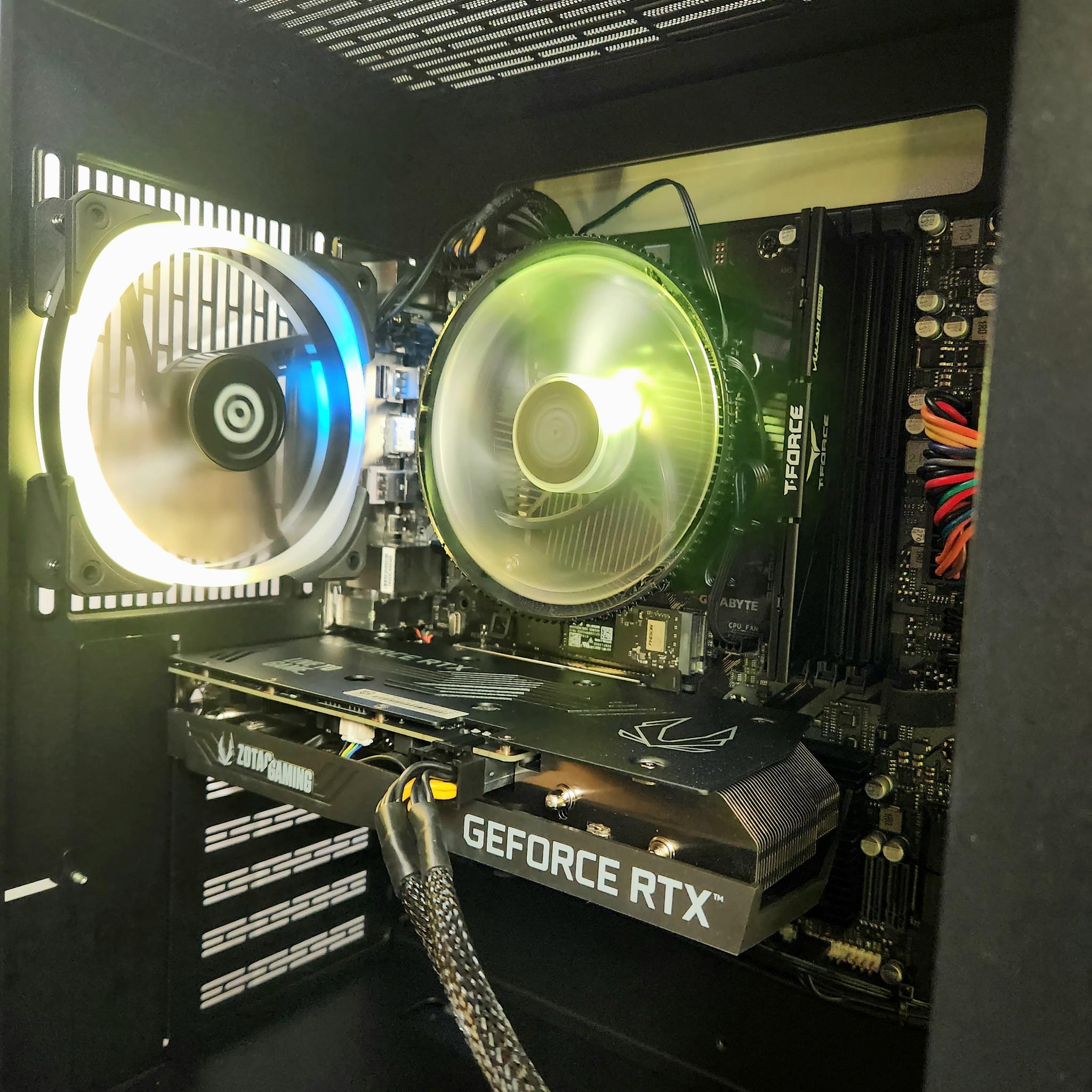 "Cyberpowerpc C series" Ryzen 5 7600 | RTX 3060 8GB | 16GB DDR5 | 500GB SSD | Keyboard and Mouse