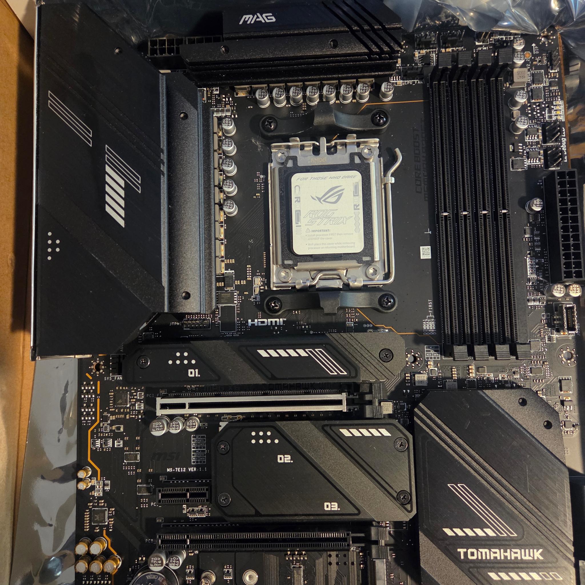 MSI MAG X670E TOMAHAWK WIFI